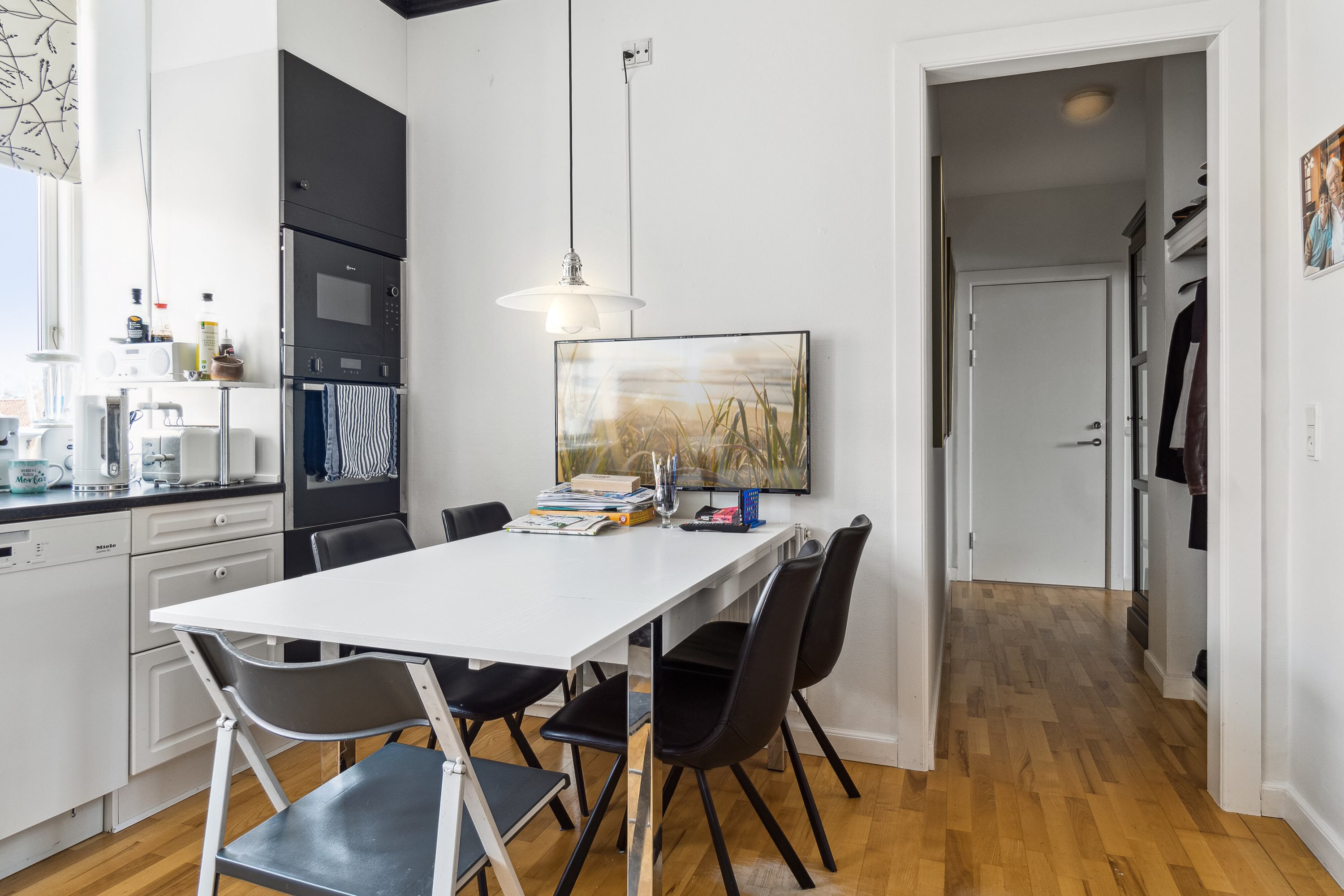 Fremhævet  billede i fuldskærmstilstand. Billede af Solens Plads 25B, 1. th., 4220 Korsør