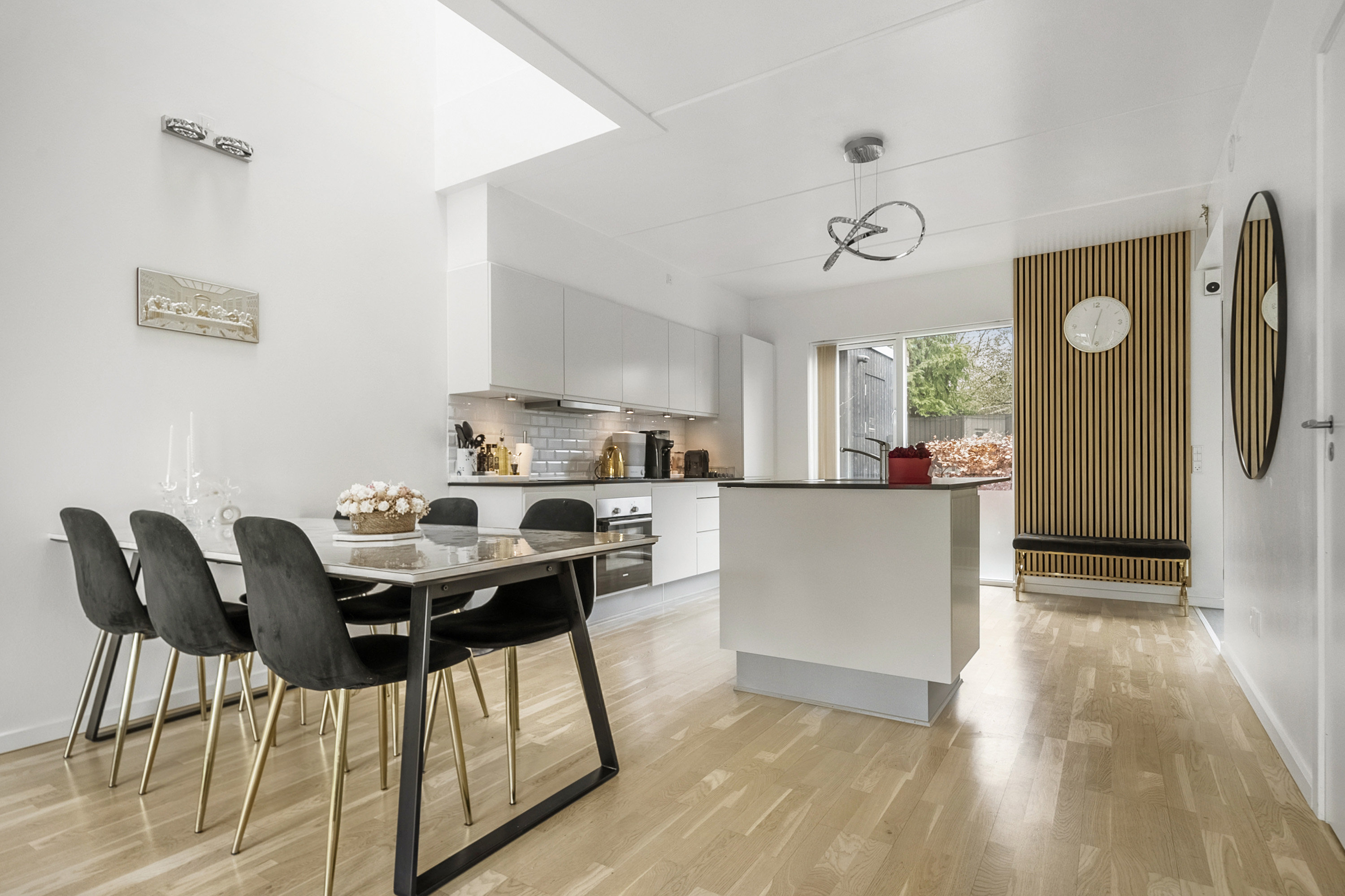 Fremhævet spisekøkken billede i fuldskærmstilstand. Billede af Elmetoften 1G, 8361 Hasselager