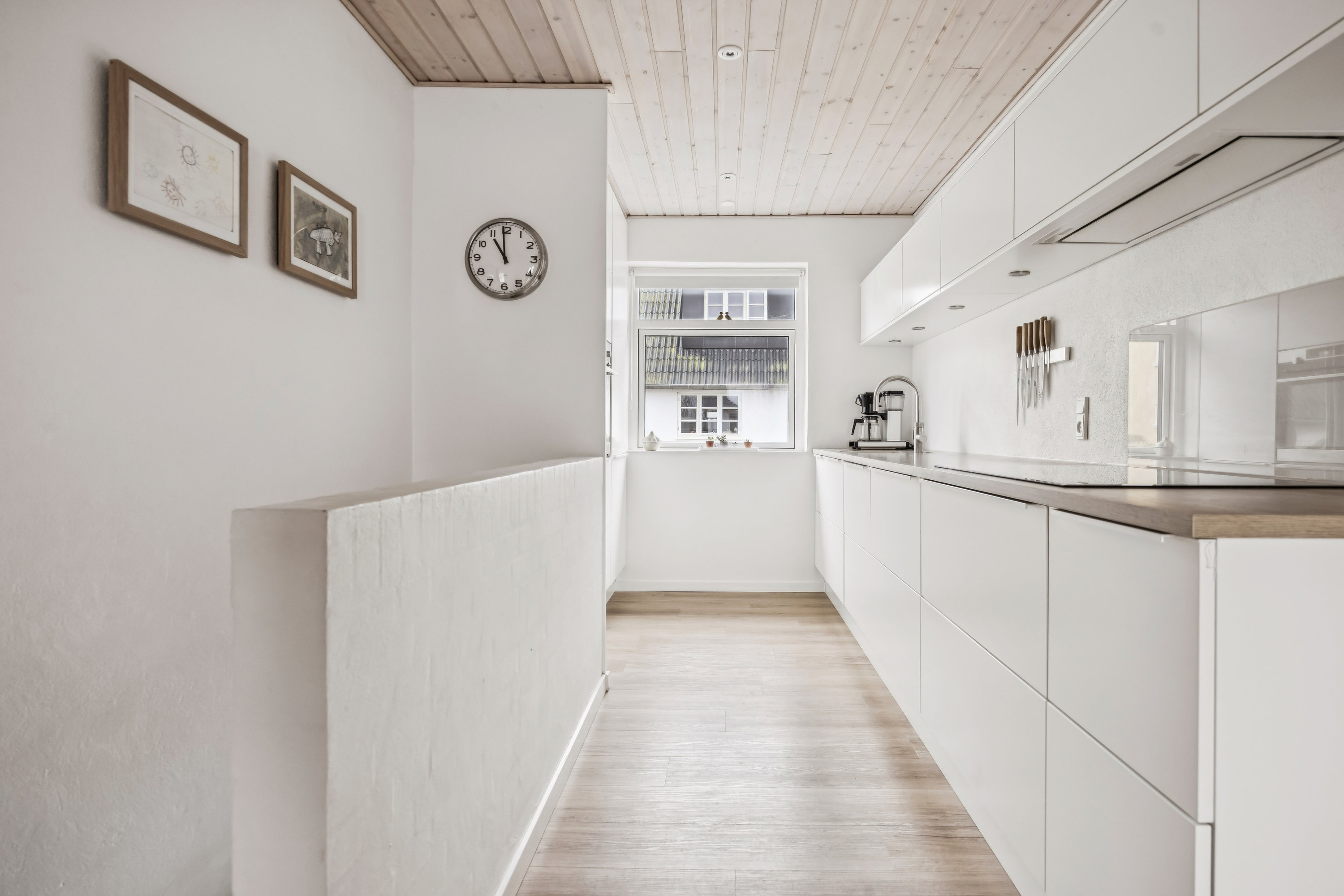 Fremhævet køkken billede i fuldskærmstilstand. Billede af Højvangsvej 62, 9400 Nørresundby