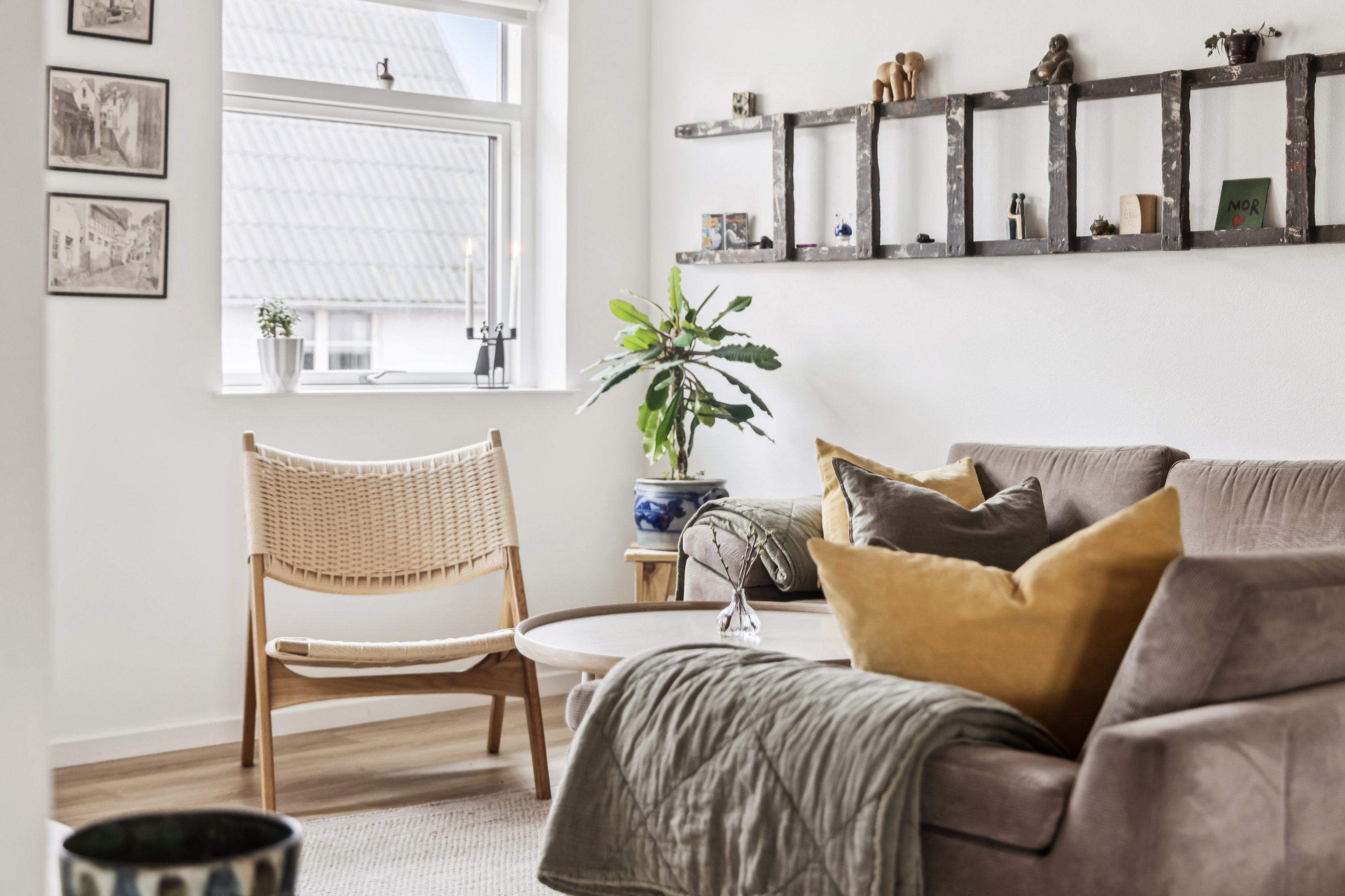 Fremhævet stue billede i fuldskærmstilstand. Billede af Højvangsvej 62, 9400 Nørresundby