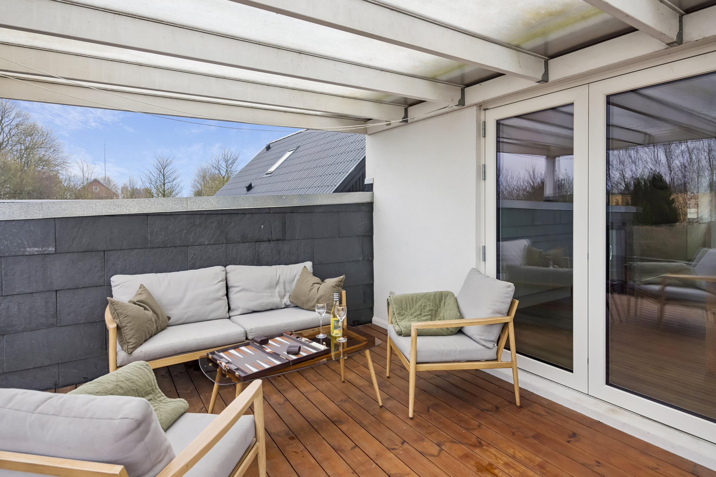 Fremhævet terrasse billede i fuldskærmstilstand. Billede af Højvangsvej 62, 9400 Nørresundby