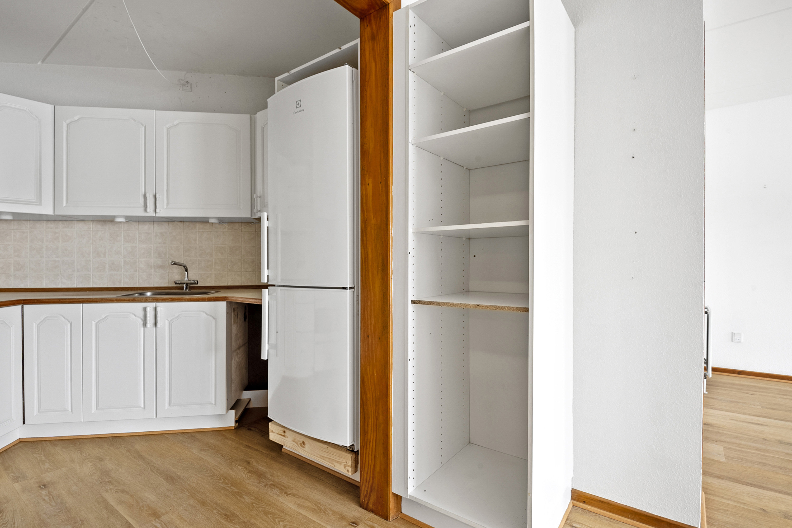 Fremhævet køkken billede i fuldskærmstilstand. Billede af Darumvej 22, 2. tv., 6700 Esbjerg