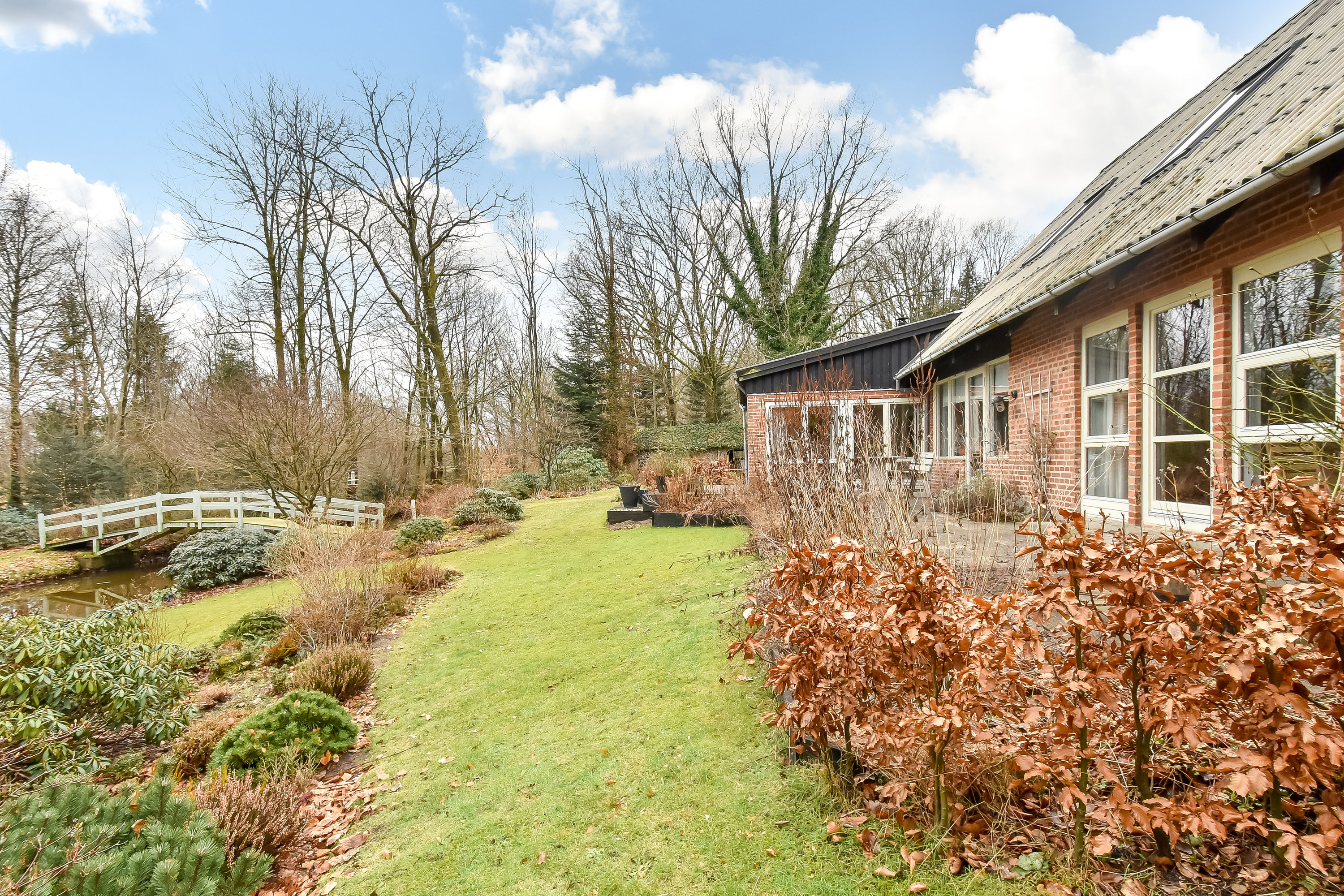 Fremhævet ejendommen billede i fuldskærmstilstand. Billede af Skjernvej 121, Skarrild, 6933 Kibæk