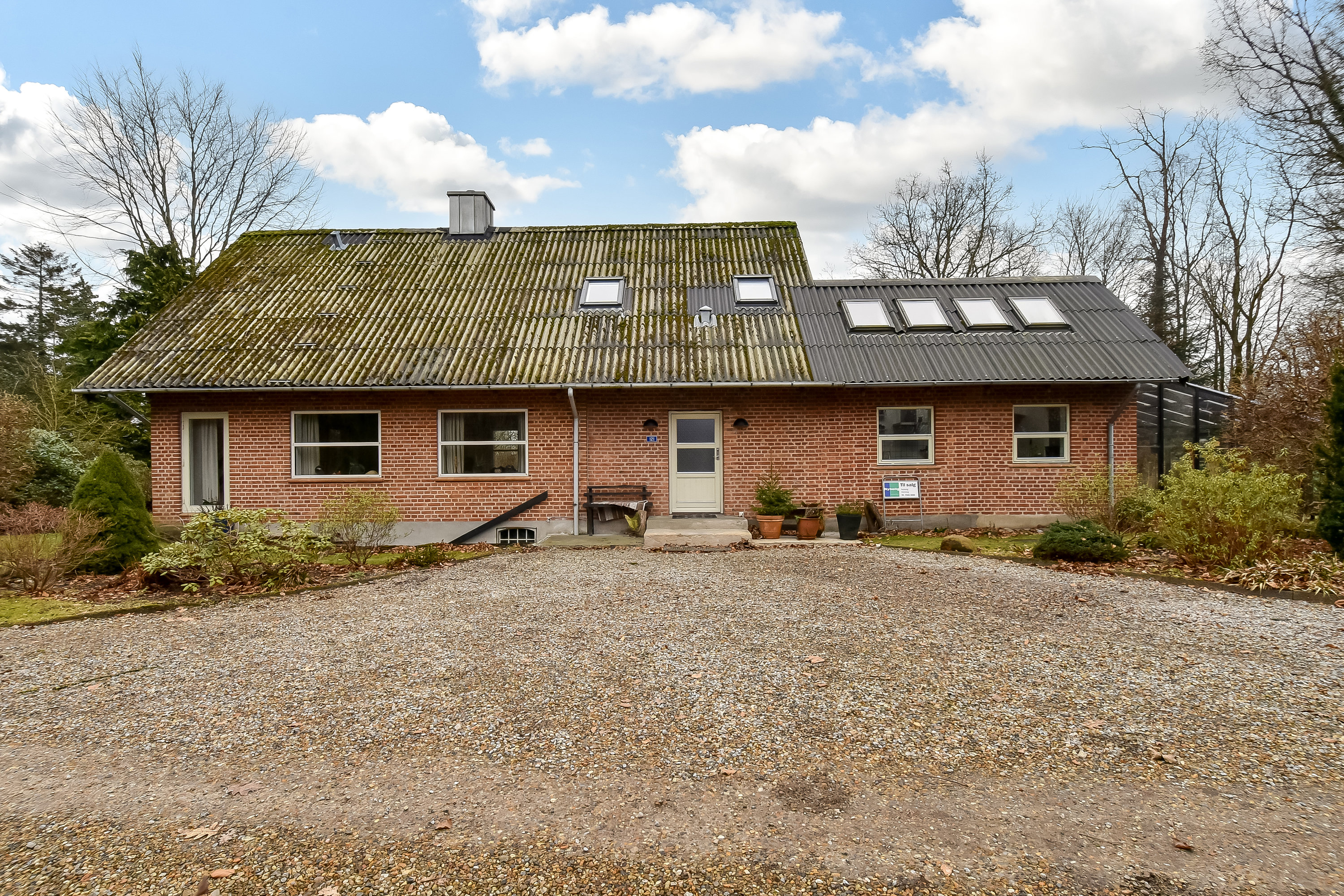 Fremhævet ejendommen billede i fuldskærmstilstand. Billede af Skjernvej 121, Skarrild, 6933 Kibæk