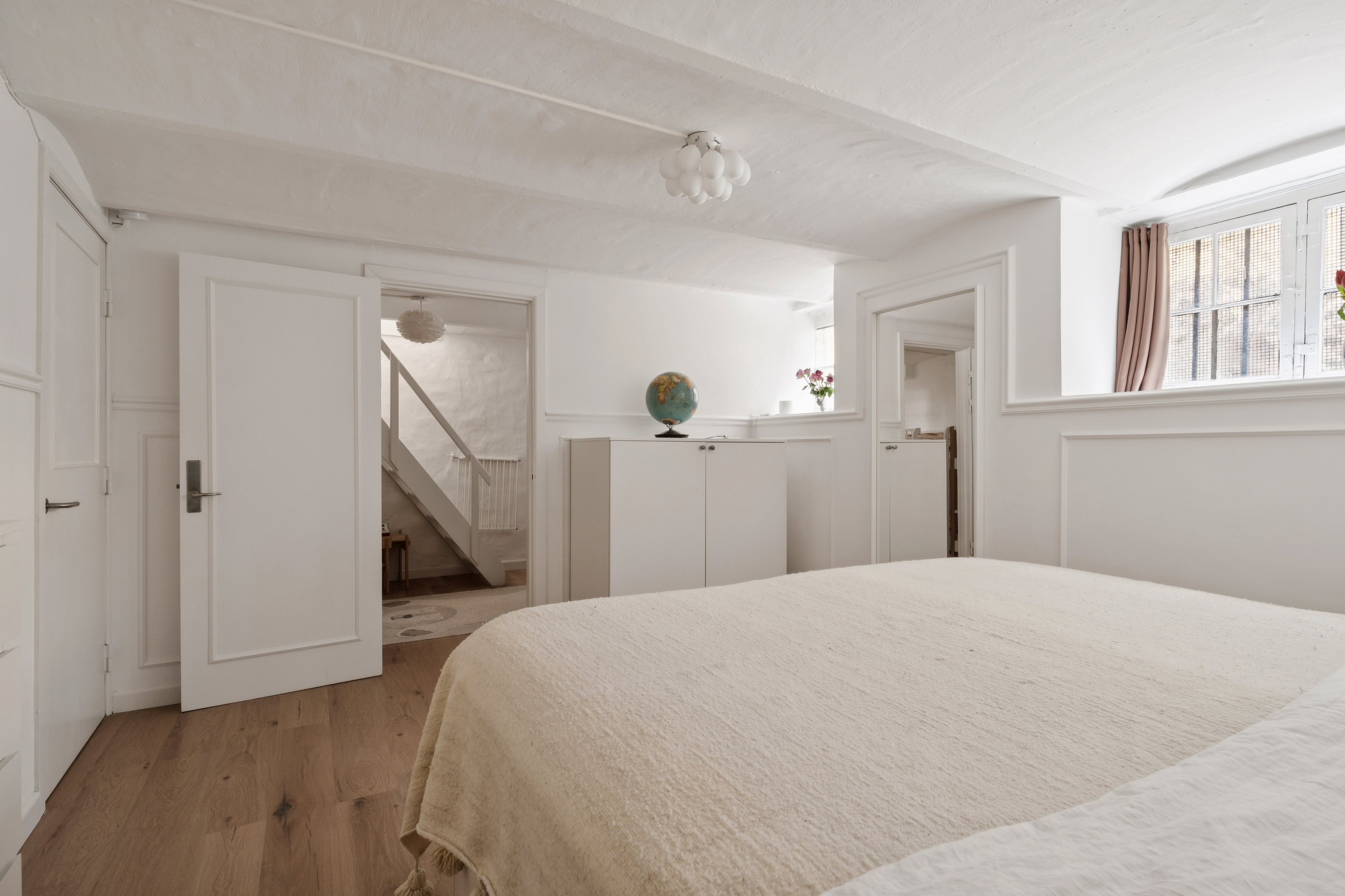 Fremhævet værelse billede i fuldskærmstilstand. Billede af Rosenvængets Allé 17A, st.., 2100 København Ø