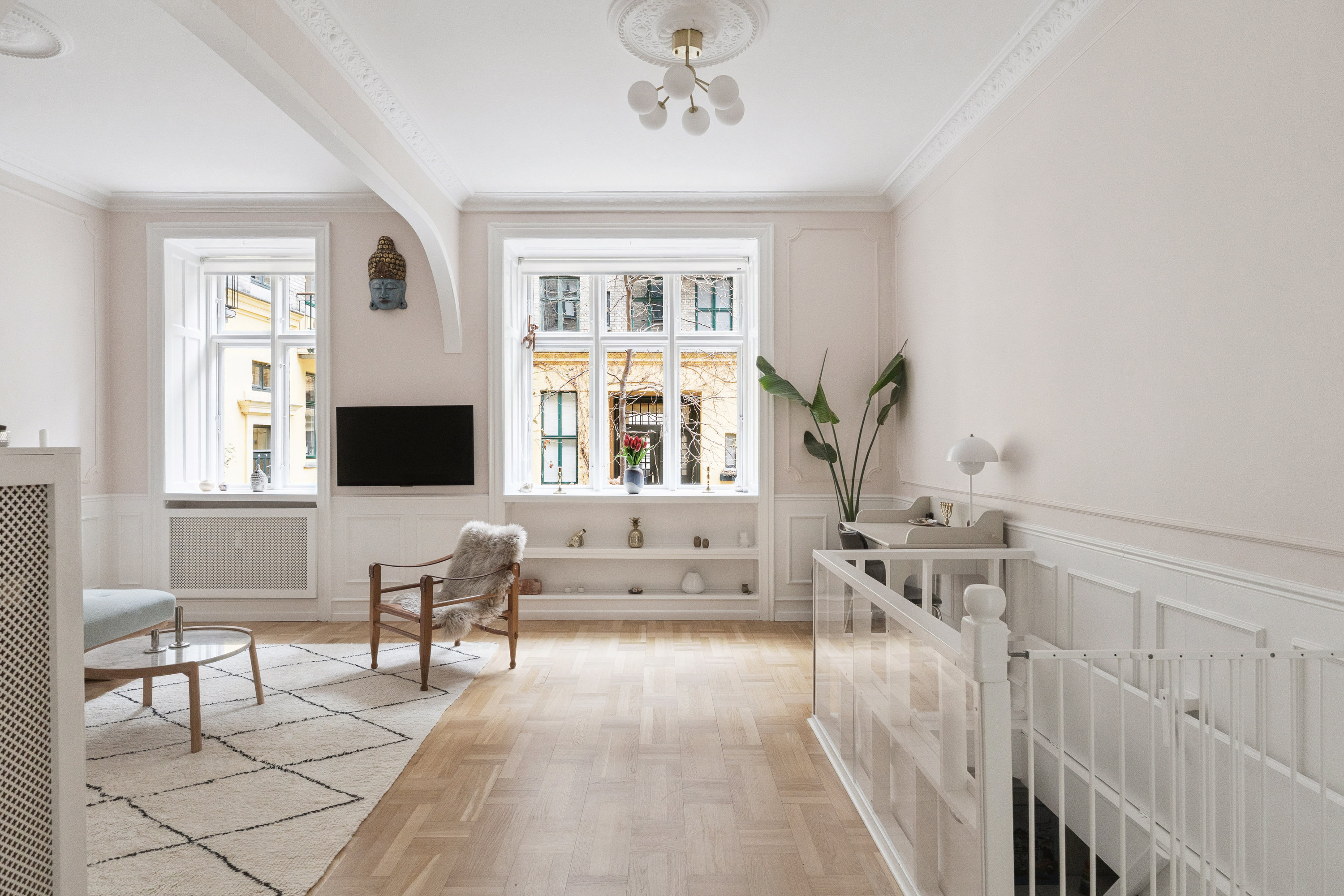 Fremhævet stue billede i fuldskærmstilstand. Billede af Rosenvængets Allé 17A, st.., 2100 København Ø