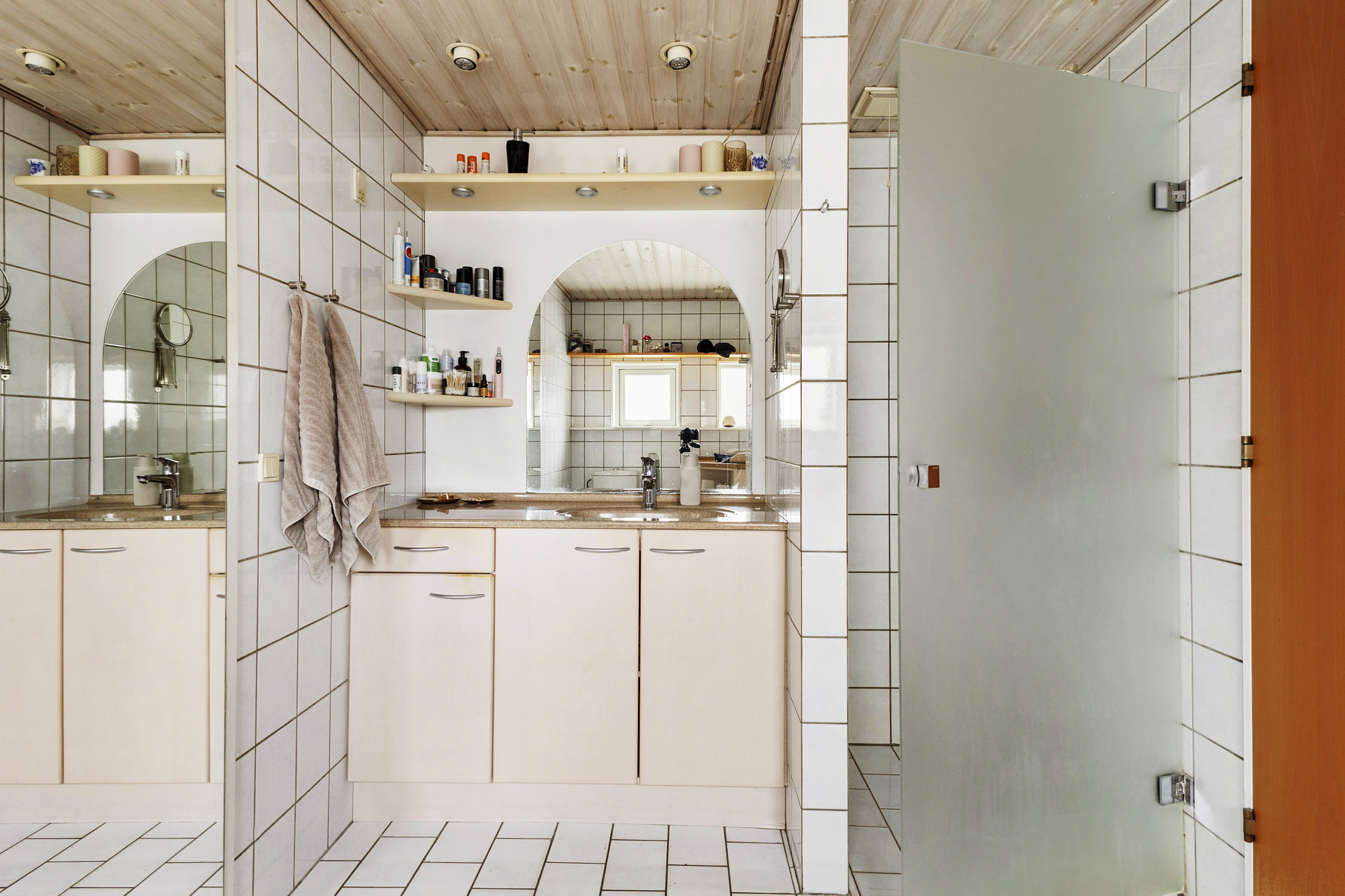 Fremhævet badeværelse billede i fuldskærmstilstand. Billede af Ekkodalen 78, Erritsø, 7000 Fredericia