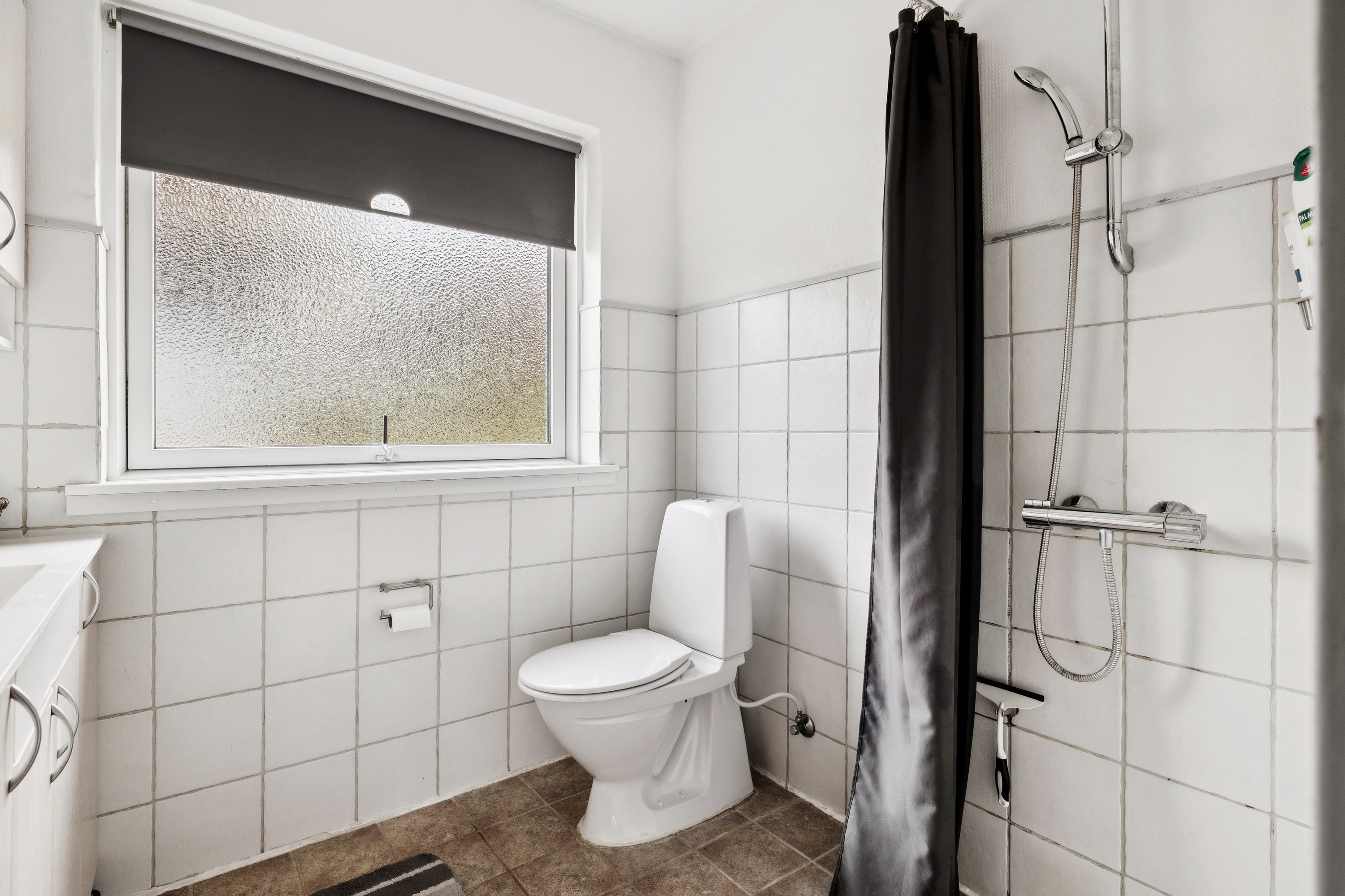 Fremhævet badeværelse billede i fuldskærmstilstand. Billede af Hovangsvej 16, 9500 Hobro