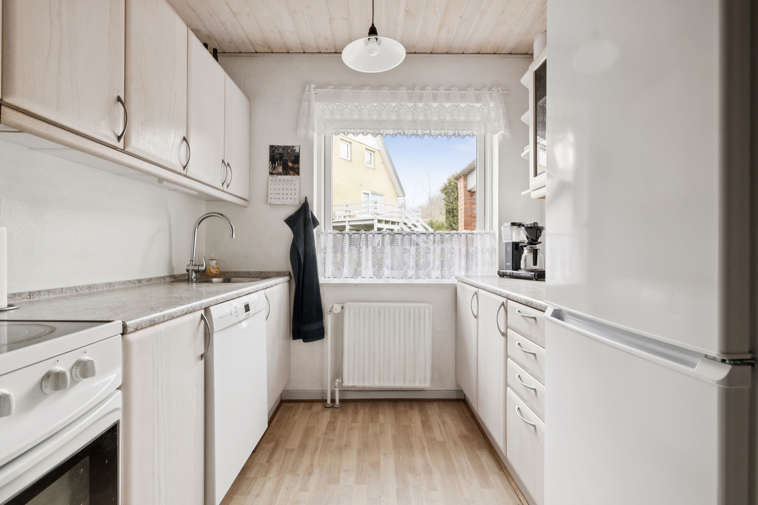 Fremhævet køkken billede i fuldskærmstilstand. Billede af Hovangsvej 16, 9500 Hobro