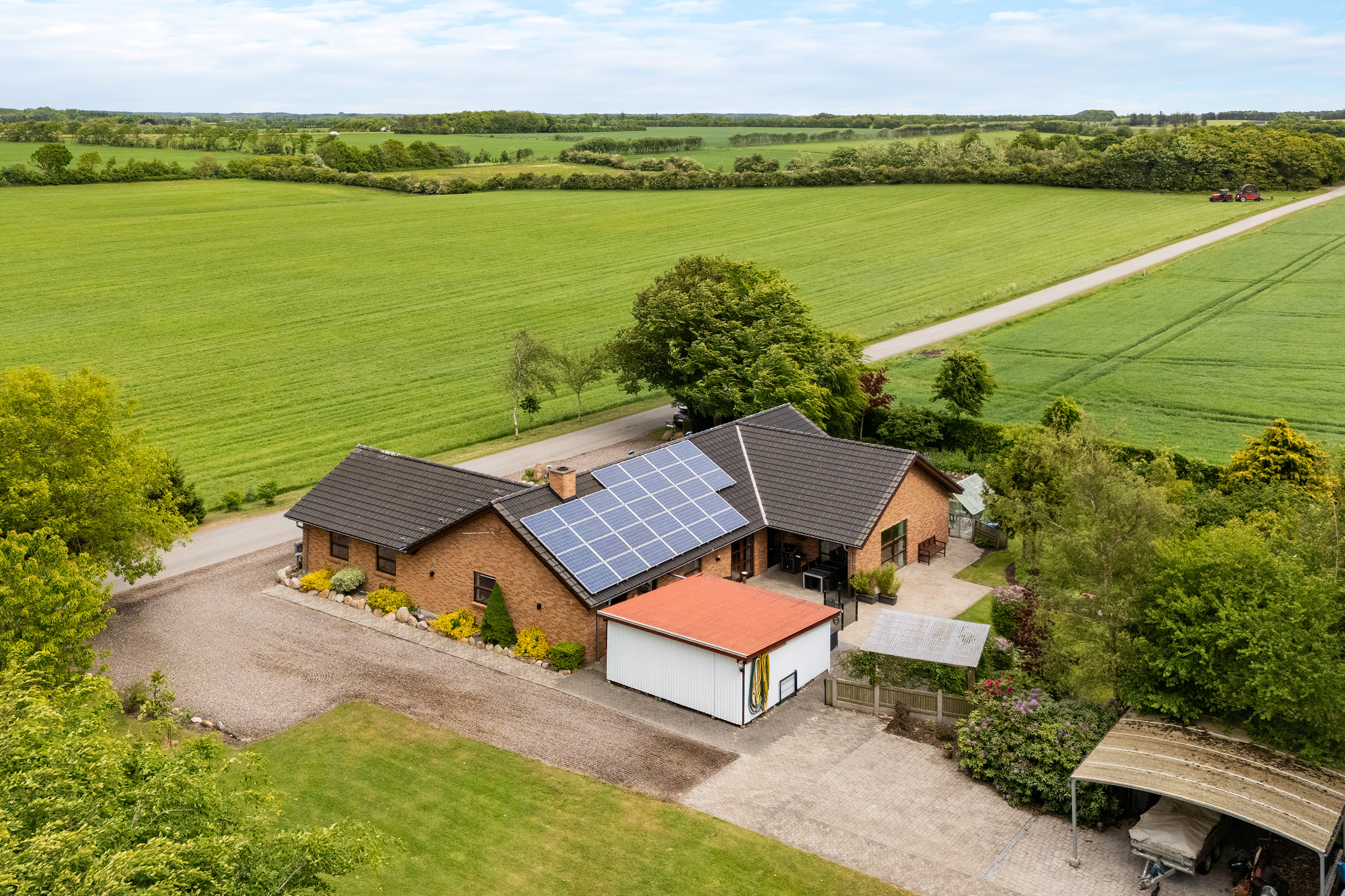 Fremhævet luftfoto billede i fuldskærmstilstand. Billede af Skærbækvej 4, Vium Øst, 6920 Videbæk