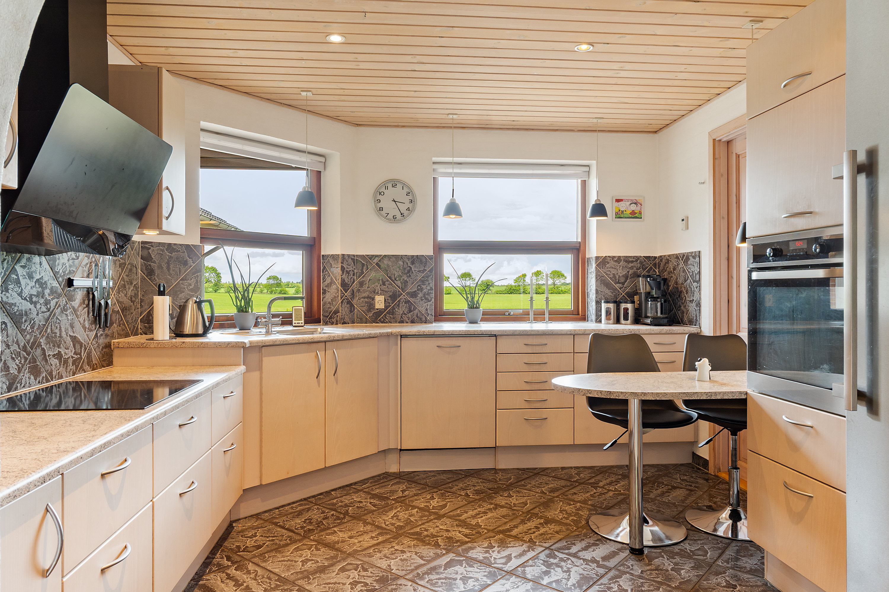 Fremhævet køkken billede i fuldskærmstilstand. Billede af Skærbækvej 4, Vium Øst, 6920 Videbæk