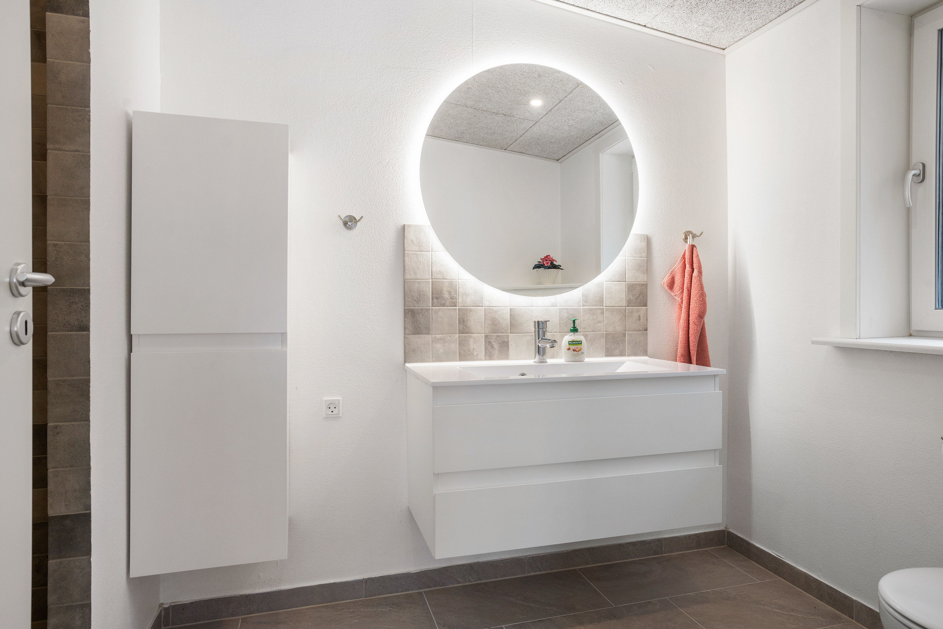 Fremhævet badeværelse billede i fuldskærmstilstand. Billede af Slåenvej 10, Sulbæk, 9900 Frederikshavn