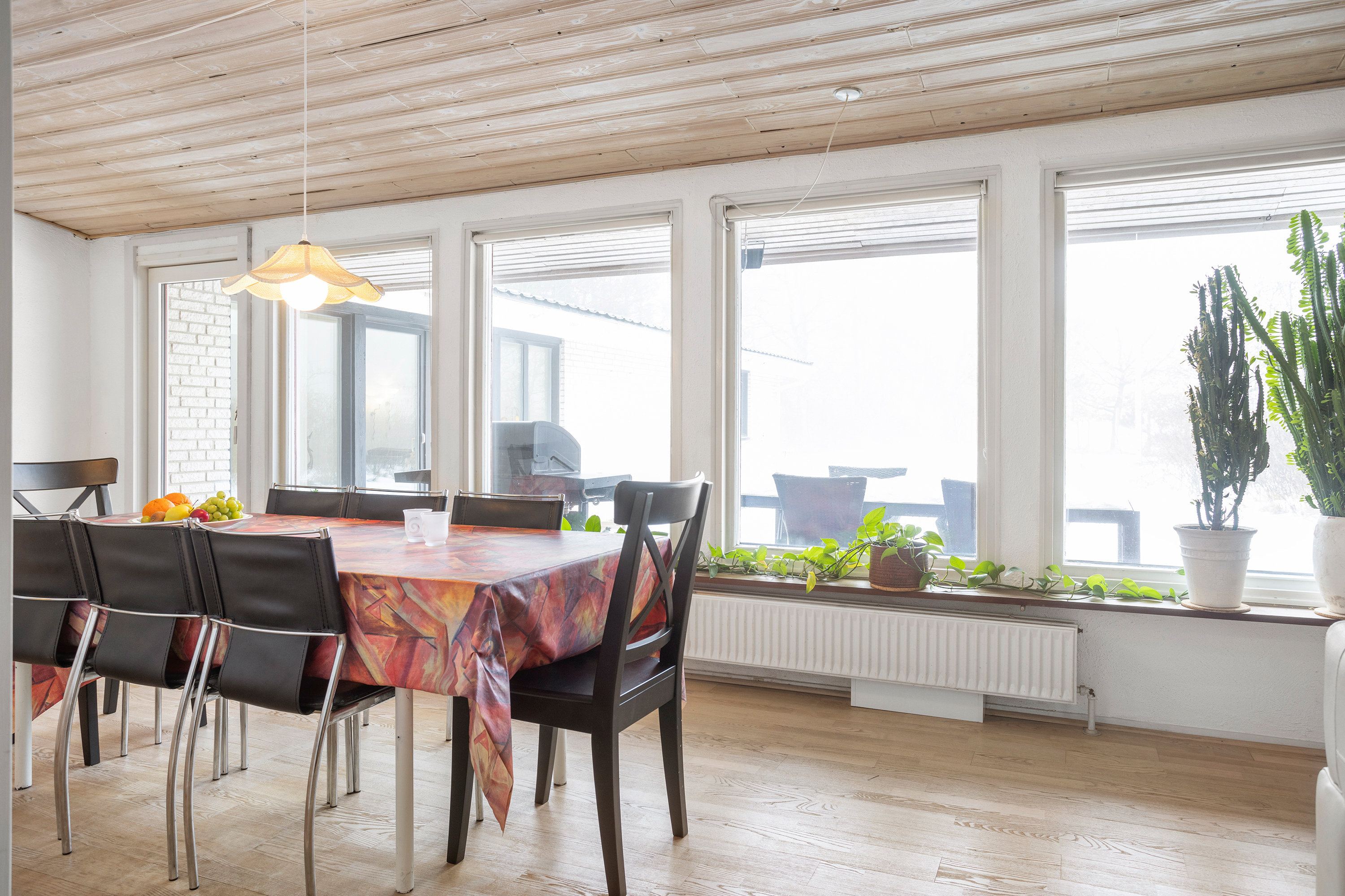 Fremhævet stue billede i fuldskærmstilstand. Billede af Slåenvej 10, Sulbæk, 9900 Frederikshavn