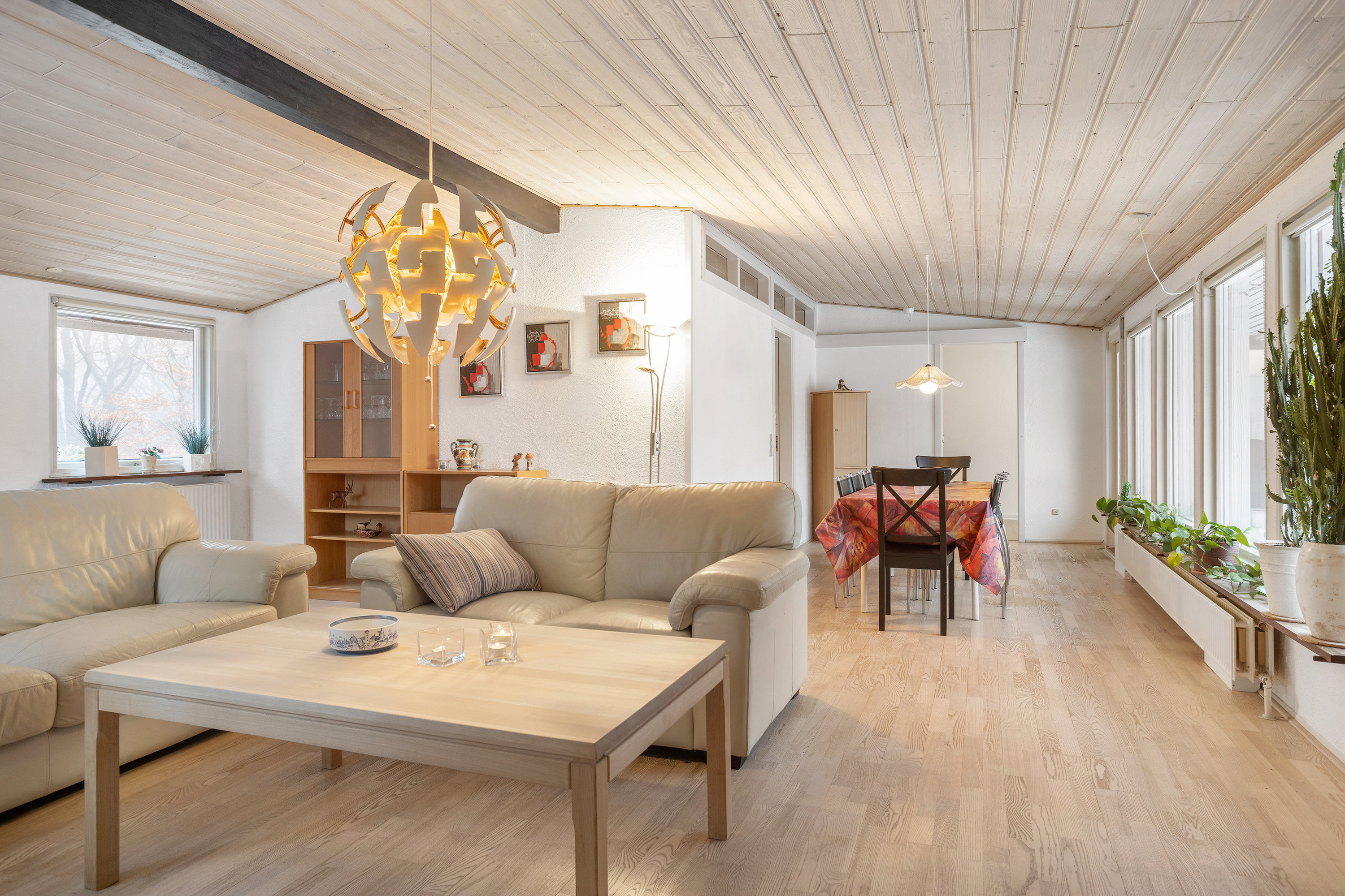 Fremhævet stue billede i fuldskærmstilstand. Billede af Slåenvej 10, Sulbæk, 9900 Frederikshavn