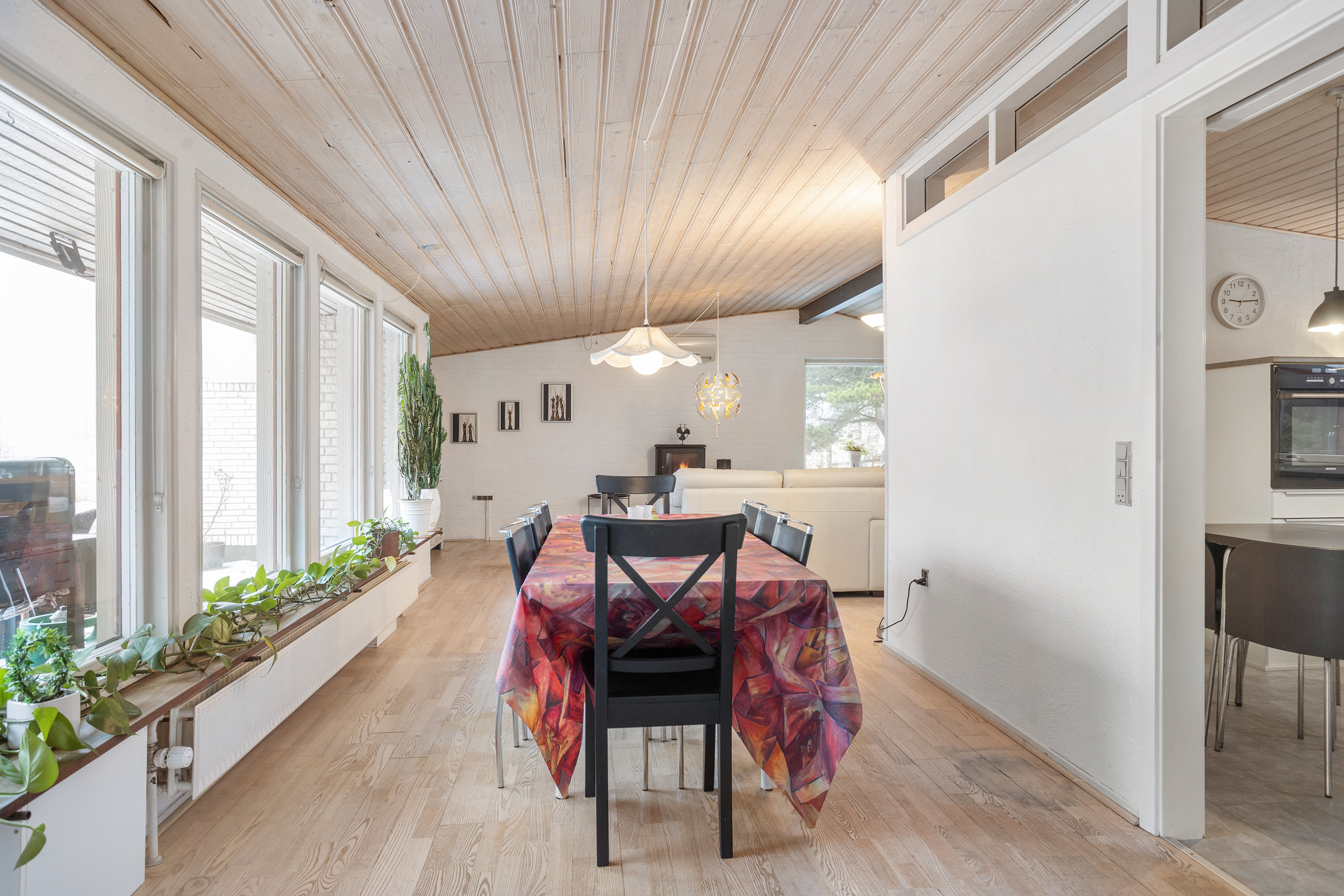 Fremhævet stue billede i fuldskærmstilstand. Billede af Slåenvej 10, Sulbæk, 9900 Frederikshavn