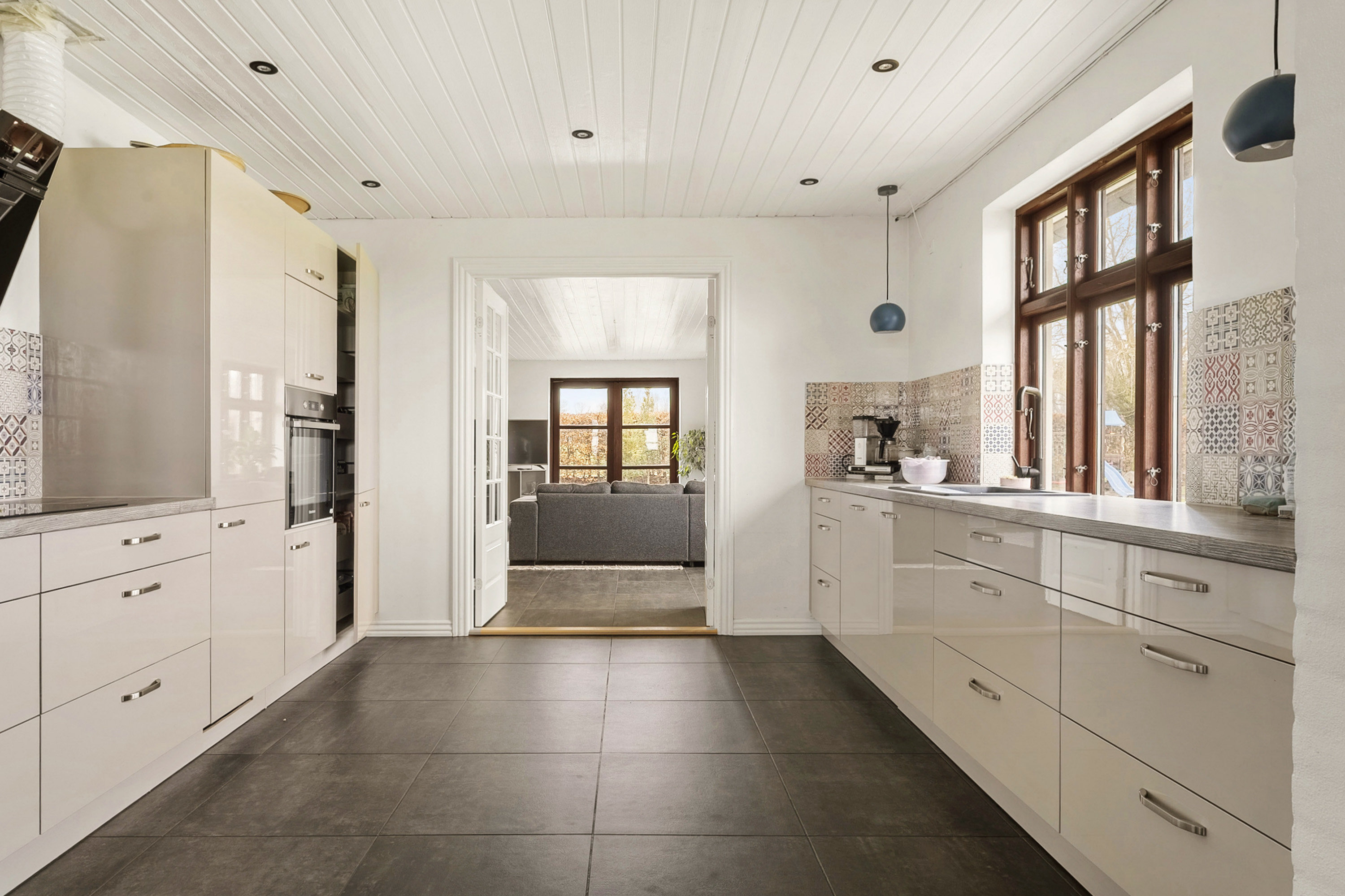 Fremhævet køkken billede i fuldskærmstilstand. Billede af Nordmarksvej 7, Glud, 7130 Juelsminde