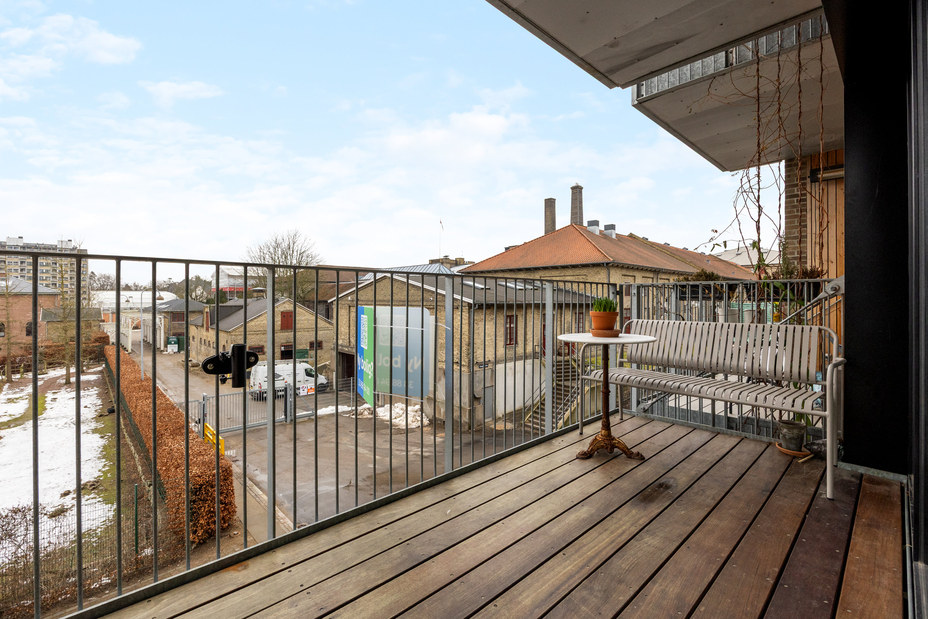 Fremhævet altan billede i fuldskærmstilstand. Billede af Fadet 51, 2. 3., 1799 København V