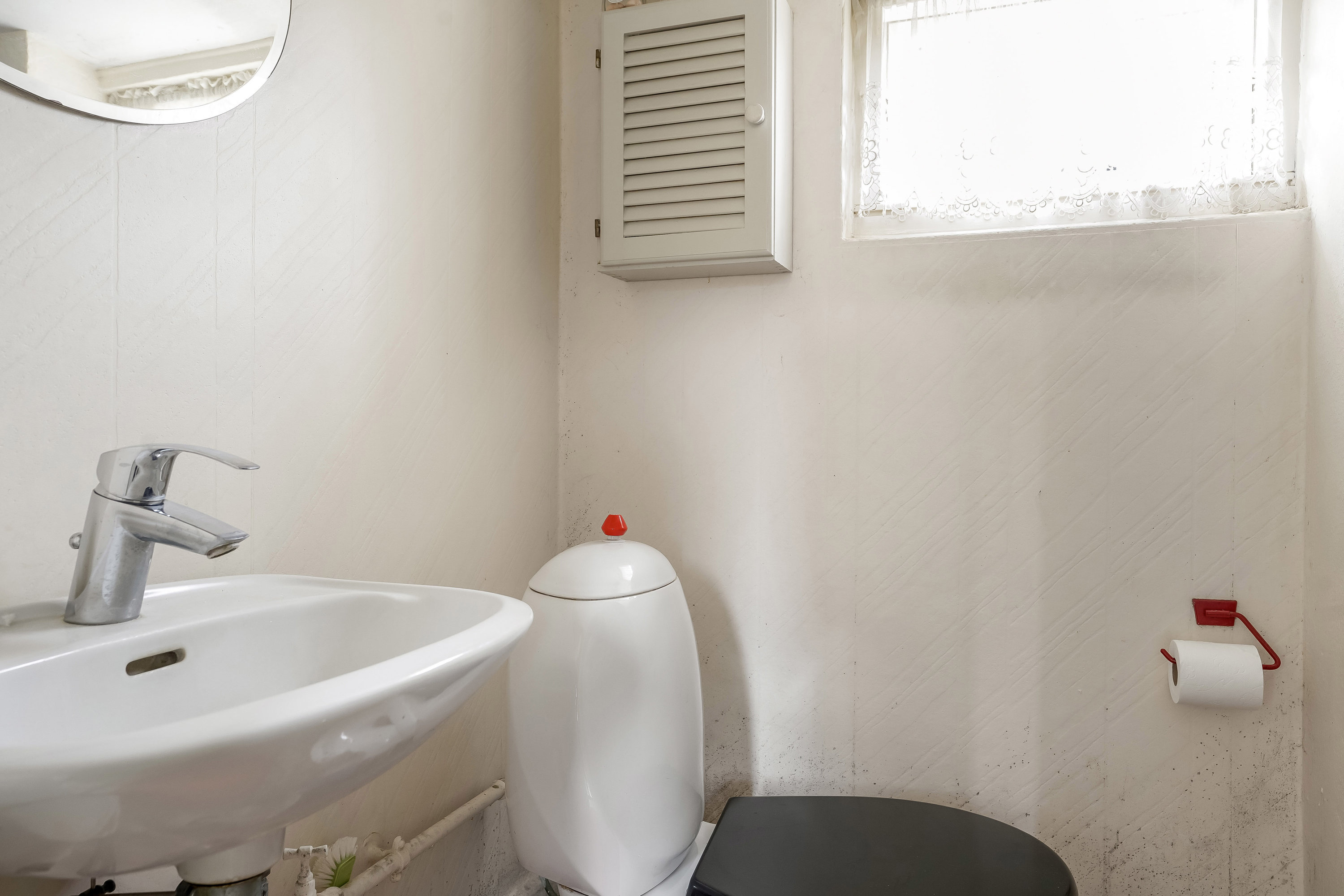 Fremhævet toilet billede i fuldskærmstilstand. Billede af Søndergade 36, Gelsted, 5591 Gelsted