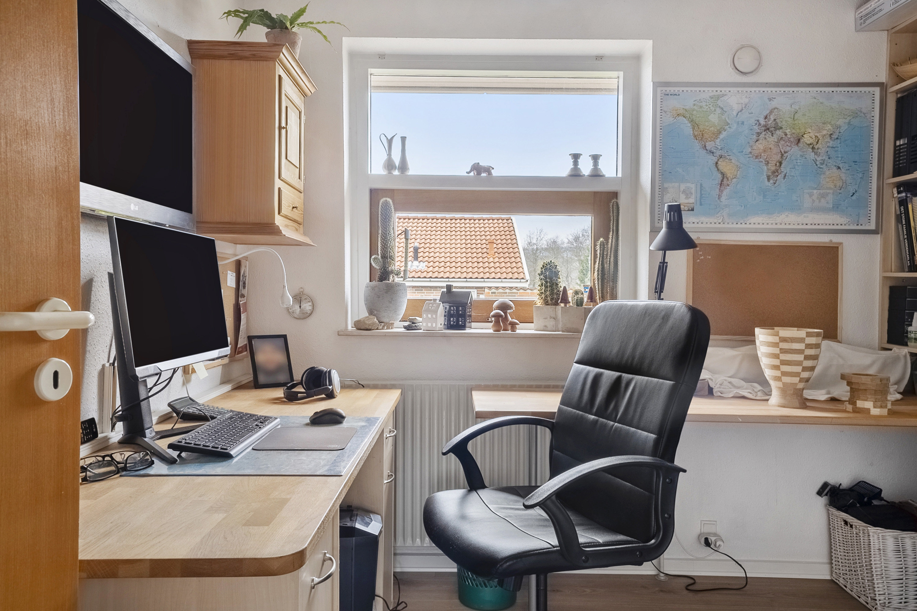 Fremhævet kontor billede i fuldskærmstilstand. Billede af Humleballe 28, Søvind, 8700 Horsens