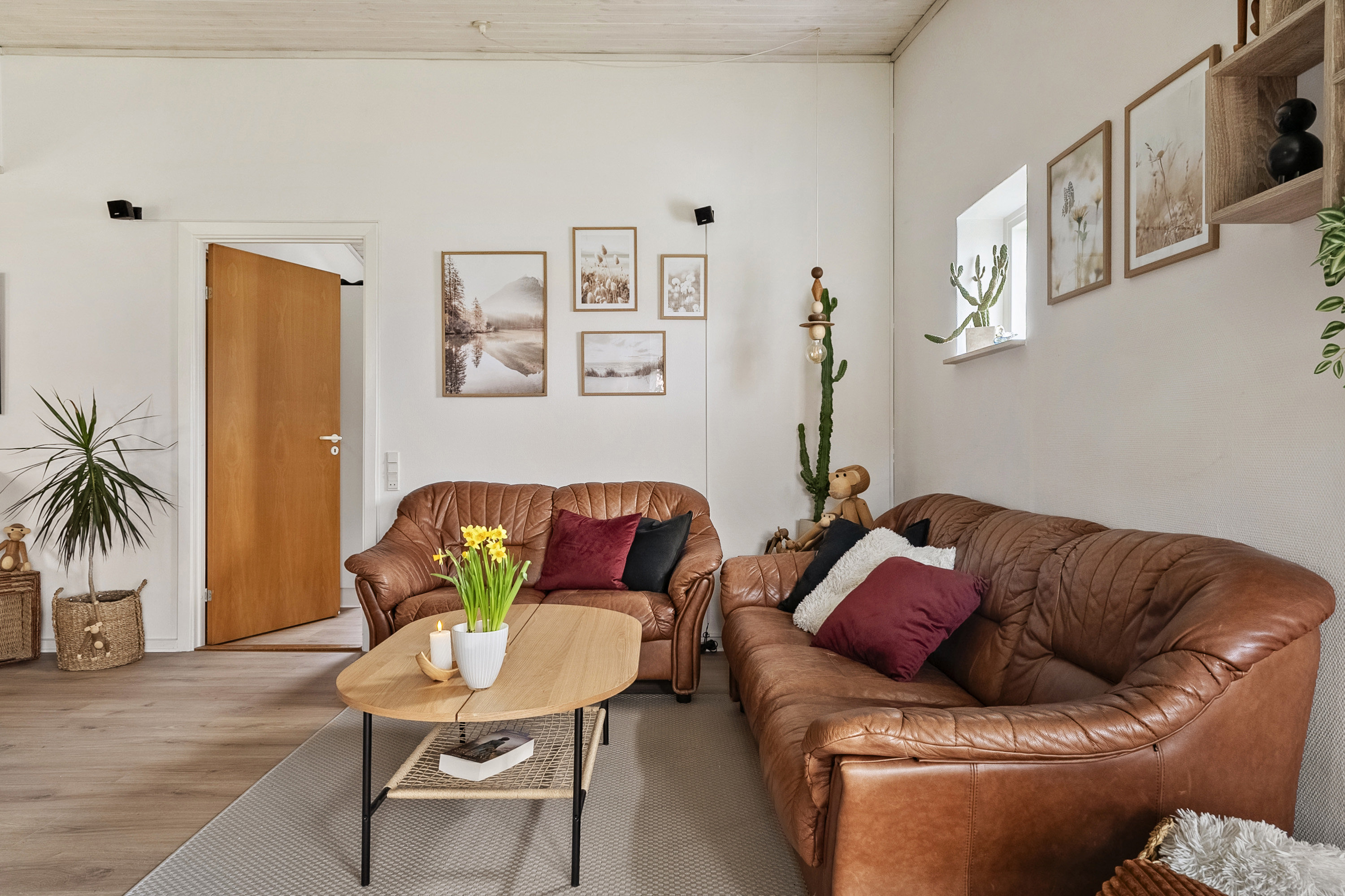 Fremhævet stue billede i fuldskærmstilstand. Billede af Humleballe 28, Søvind, 8700 Horsens