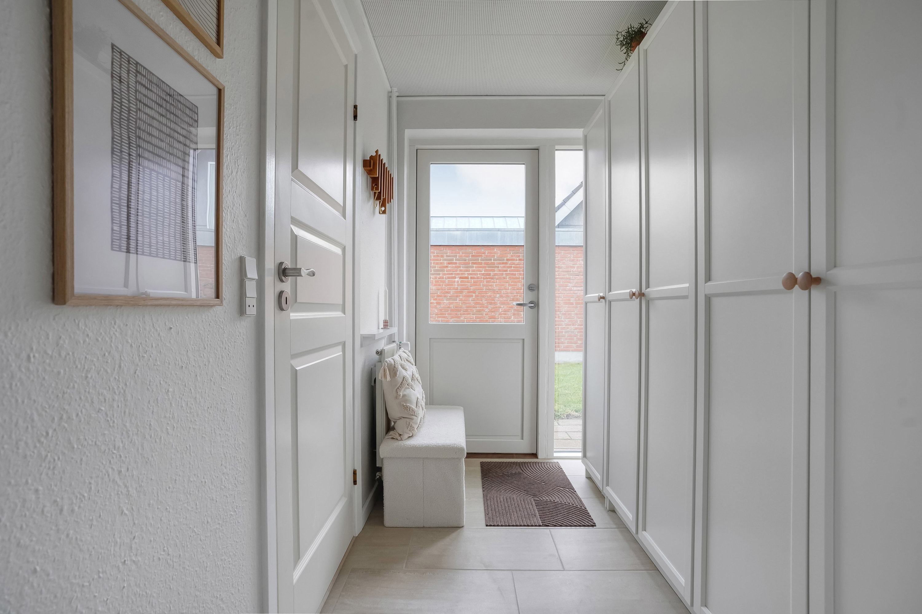 Fremhævet entré billede i fuldskærmstilstand. Billede af Lyøvænget 26, 5500 Middelfart 