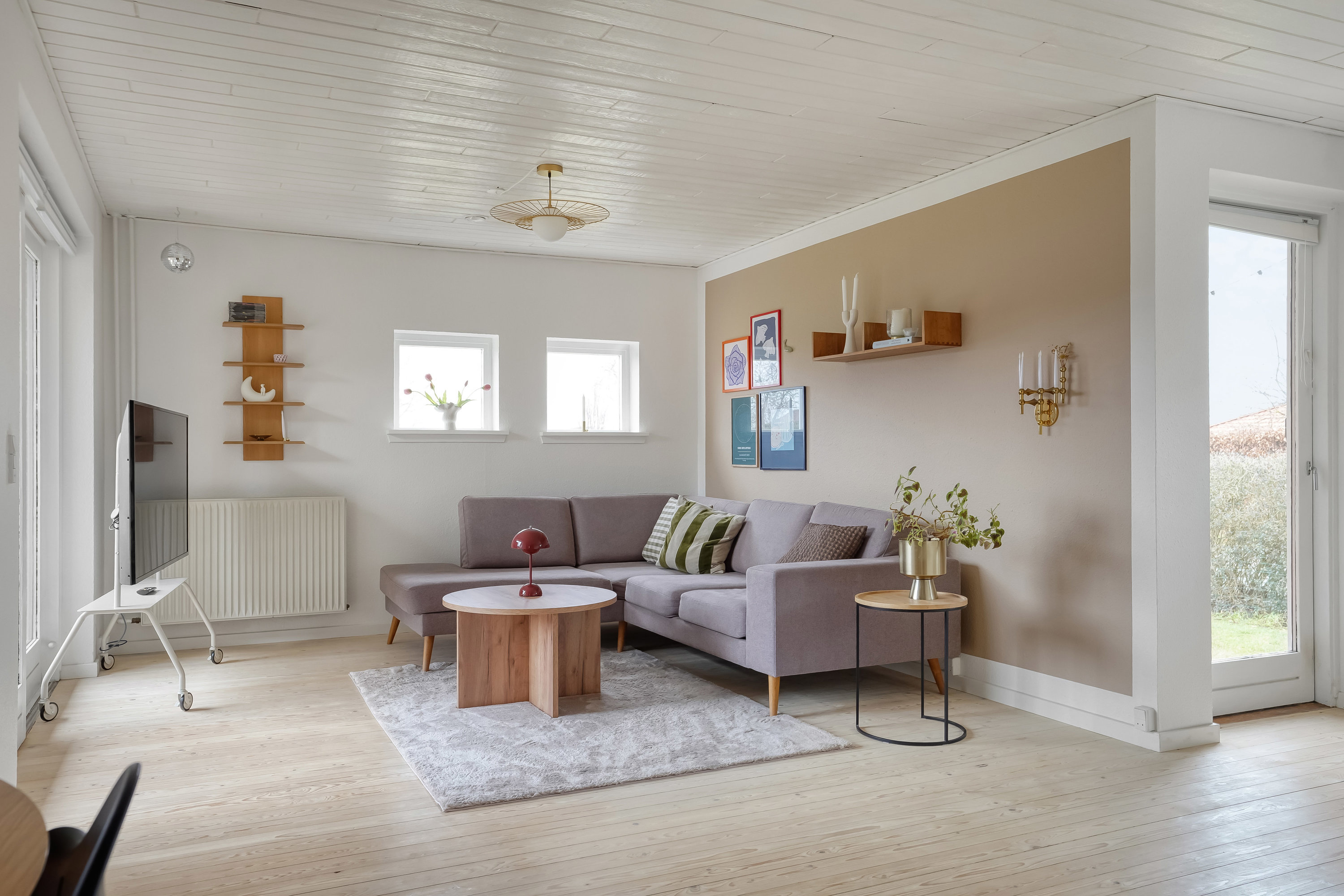 Fremhævet stue billede i fuldskærmstilstand. Billede af Lyøvænget 26, 5500 Middelfart 