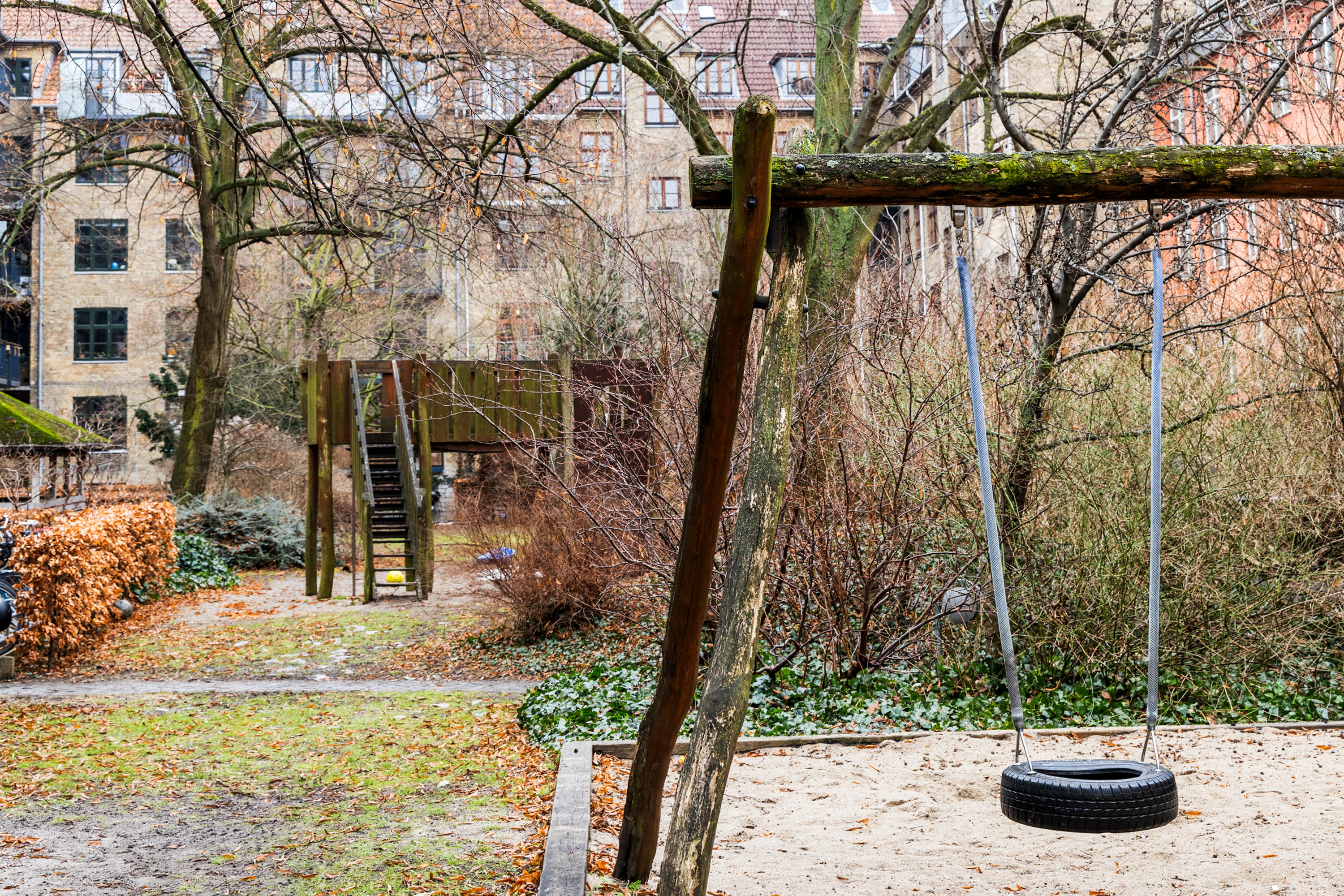 Fremhævet gårdmiljø billede i fuldskærmstilstand. Billede af Lundtoftegade 97, 4. th., 2200 København N
