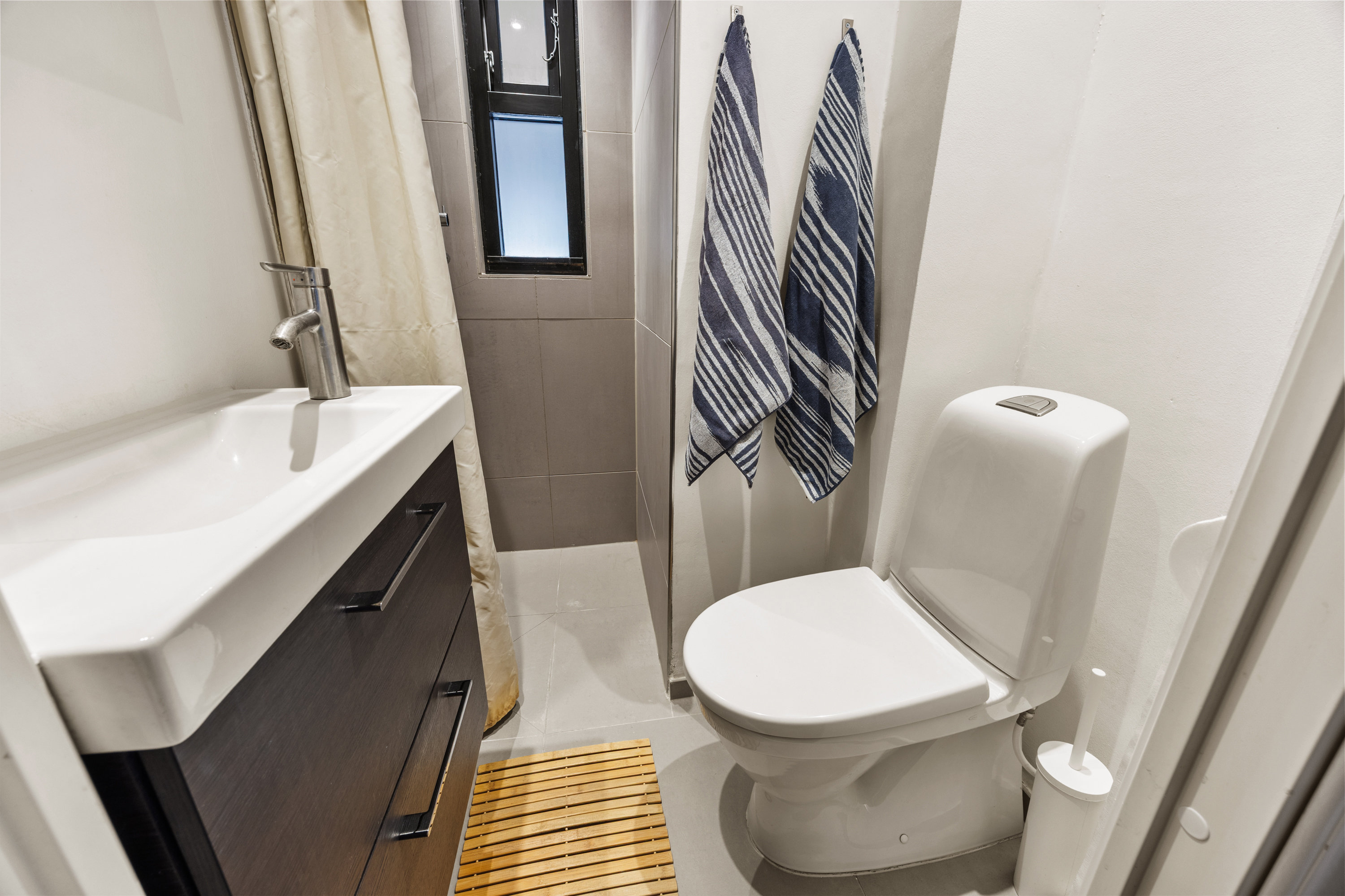 Fremhævet badeværelse billede i fuldskærmstilstand. Billede af Lundtoftegade 97, 4. th., 2200 København N