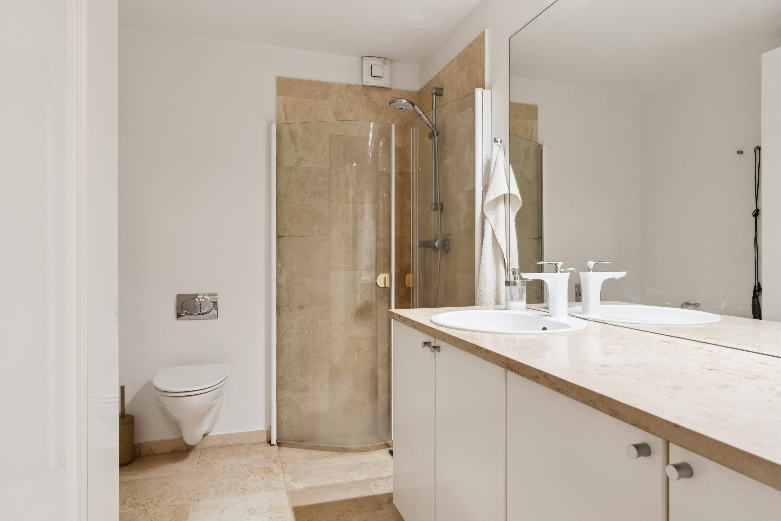 Fremhævet badeværelse billede i fuldskærmstilstand. Billede af Strøybergsvej 4, st.., 9000 Aalborg