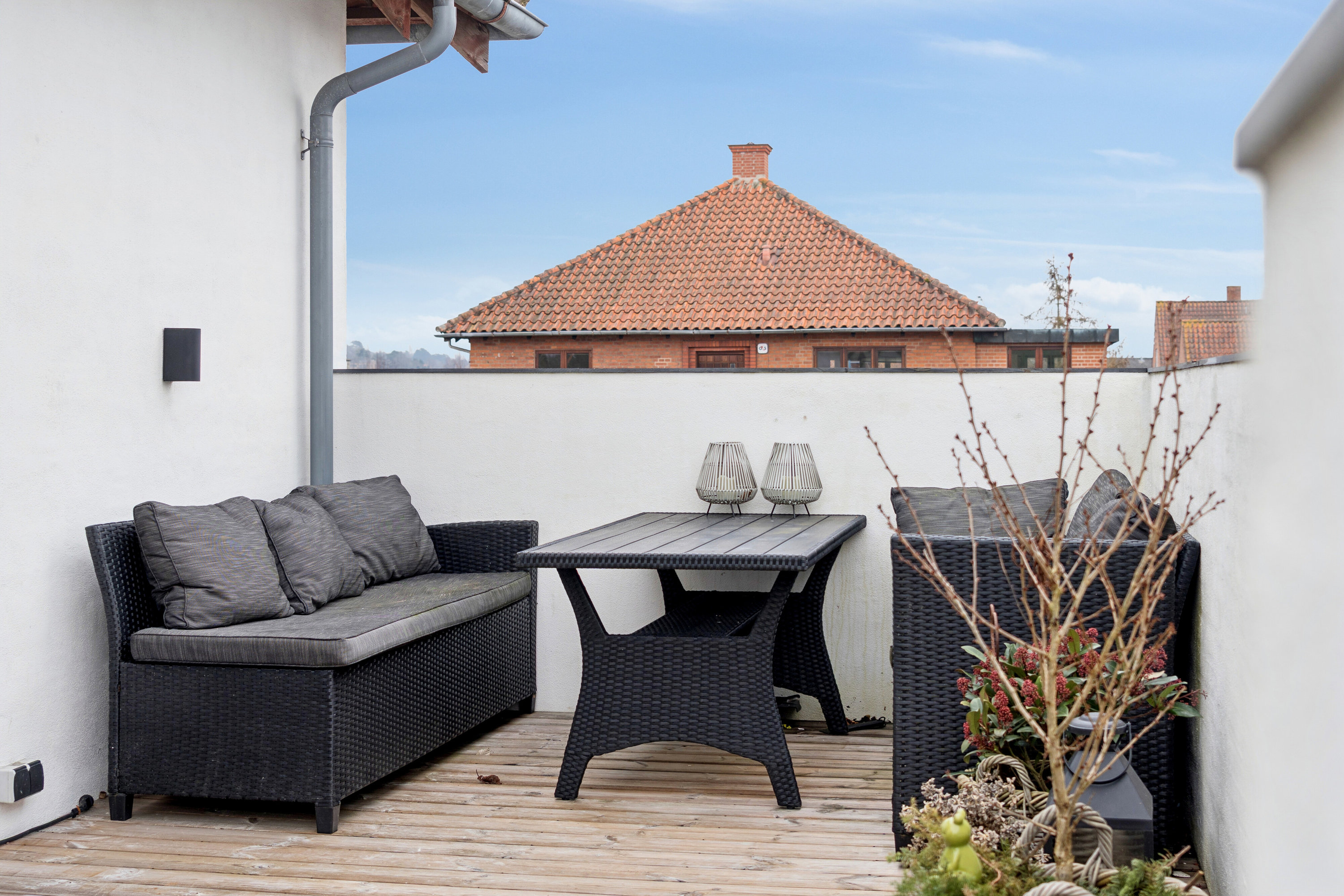 Fremhævet terrasse billede i fuldskærmstilstand. Billede af Møllegårdsvej 2, 4700 Næstved