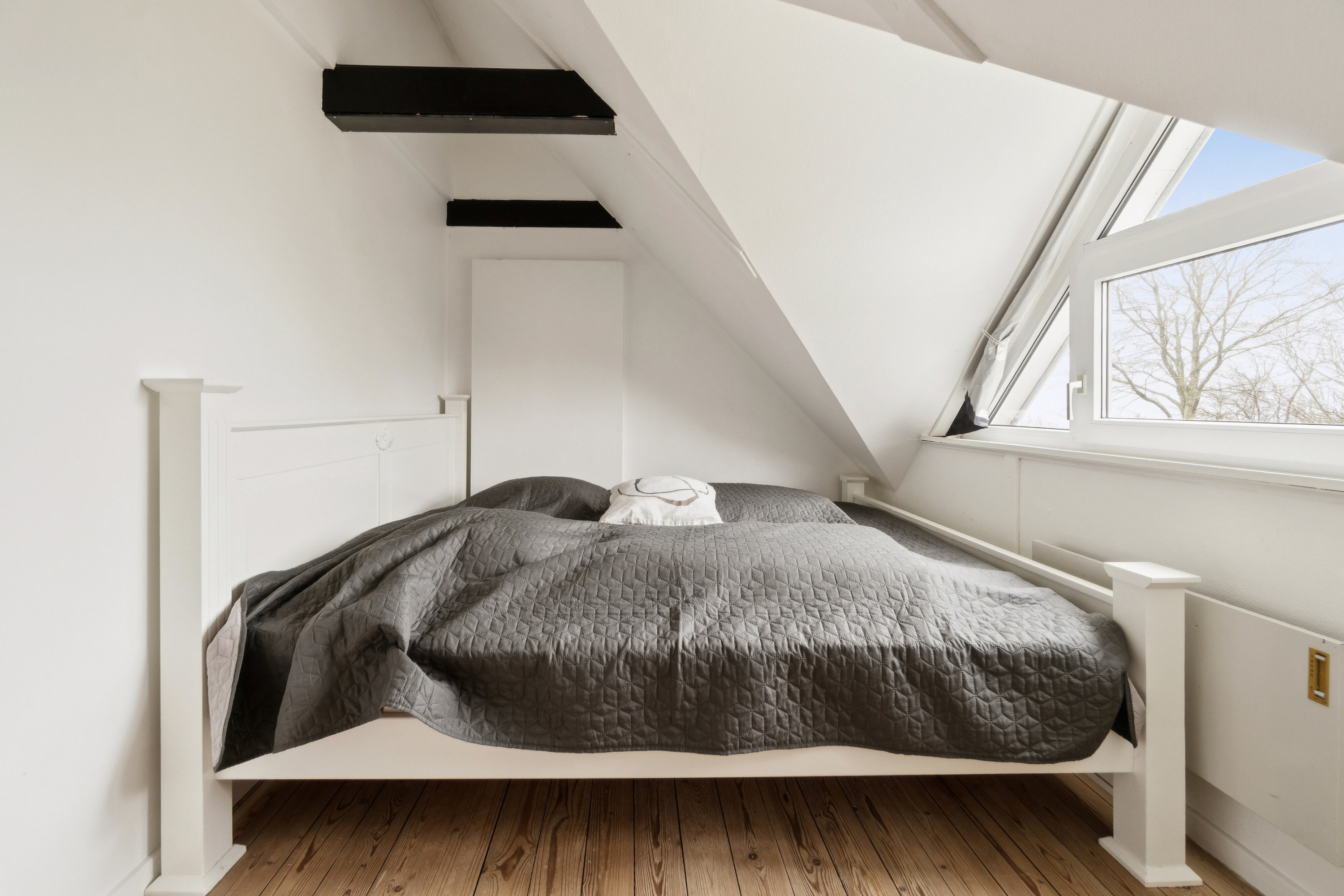 Fremhævet soveværelse billede i fuldskærmstilstand. Billede af Præstevej 2, Boddum, 7760 Hurup Thy