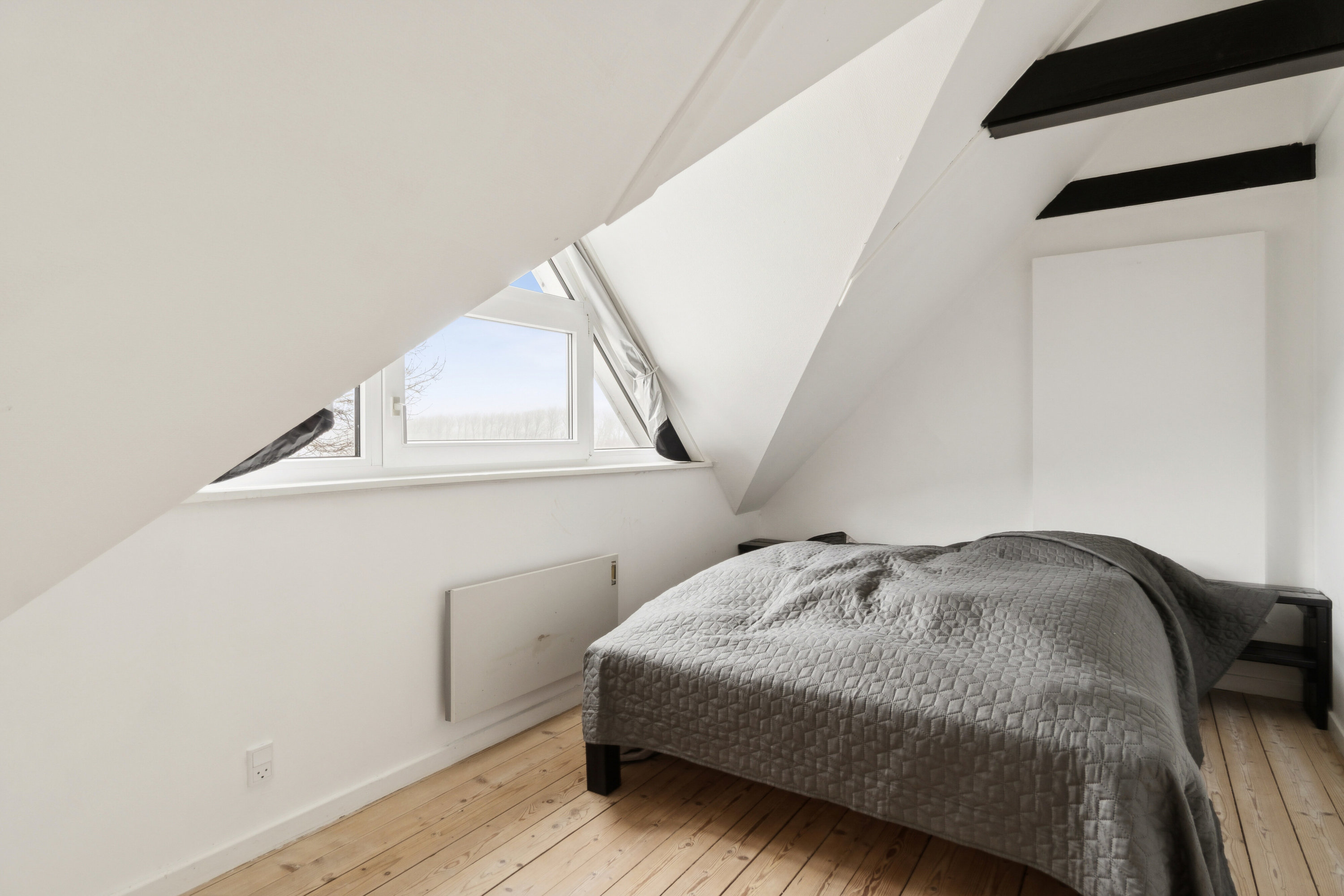 Fremhævet soveværelse billede i fuldskærmstilstand. Billede af Præstevej 2, Boddum, 7760 Hurup Thy