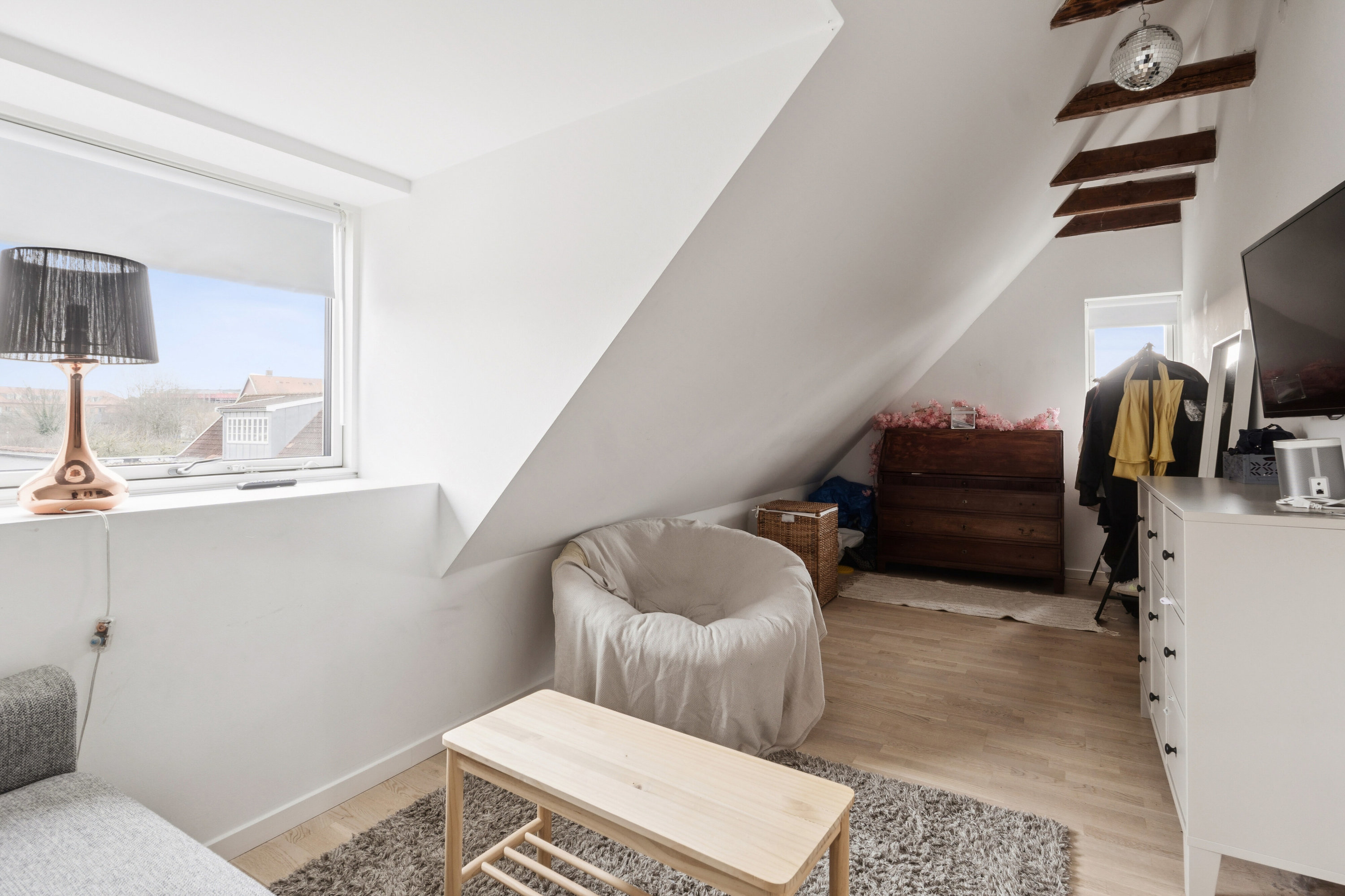 Fremhævet gang billede i fuldskærmstilstand. Billede af Bjergagervej 27B, 2650 Hvidovre