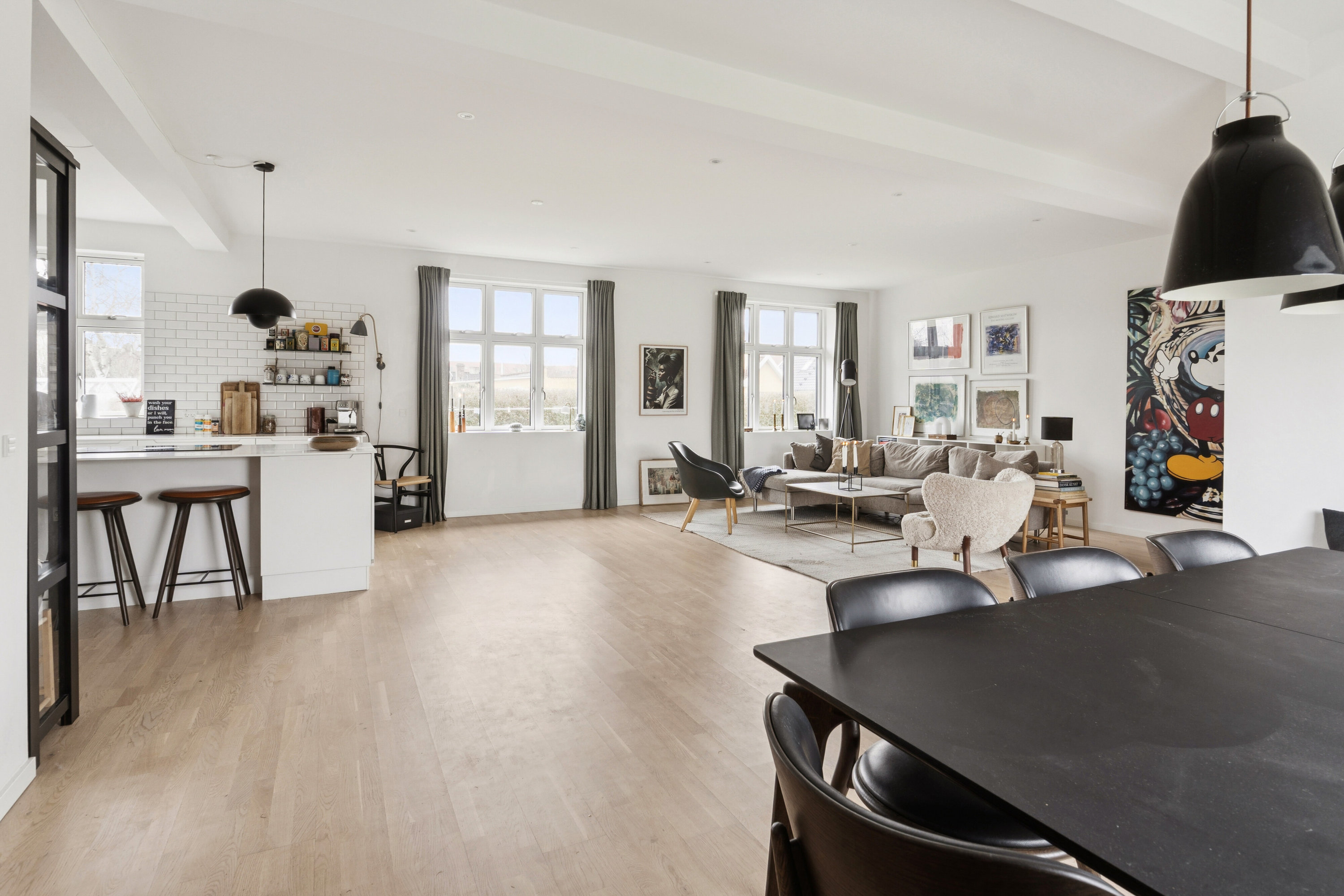 Fremhævet spisestue billede i fuldskærmstilstand. Billede af Bjergagervej 27B, 2650 Hvidovre