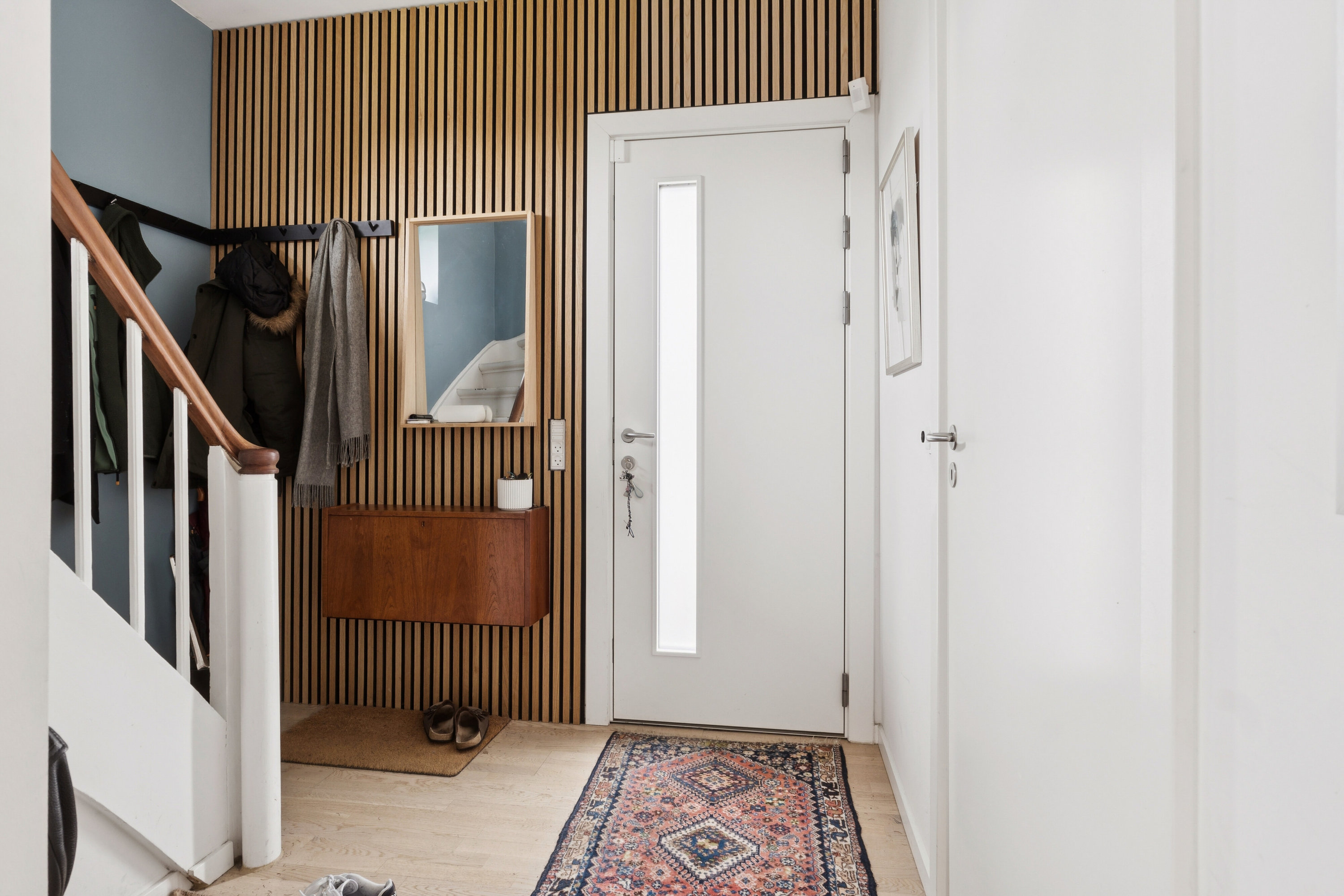 Fremhævet entré billede i fuldskærmstilstand. Billede af Bjergagervej 27B, 2650 Hvidovre