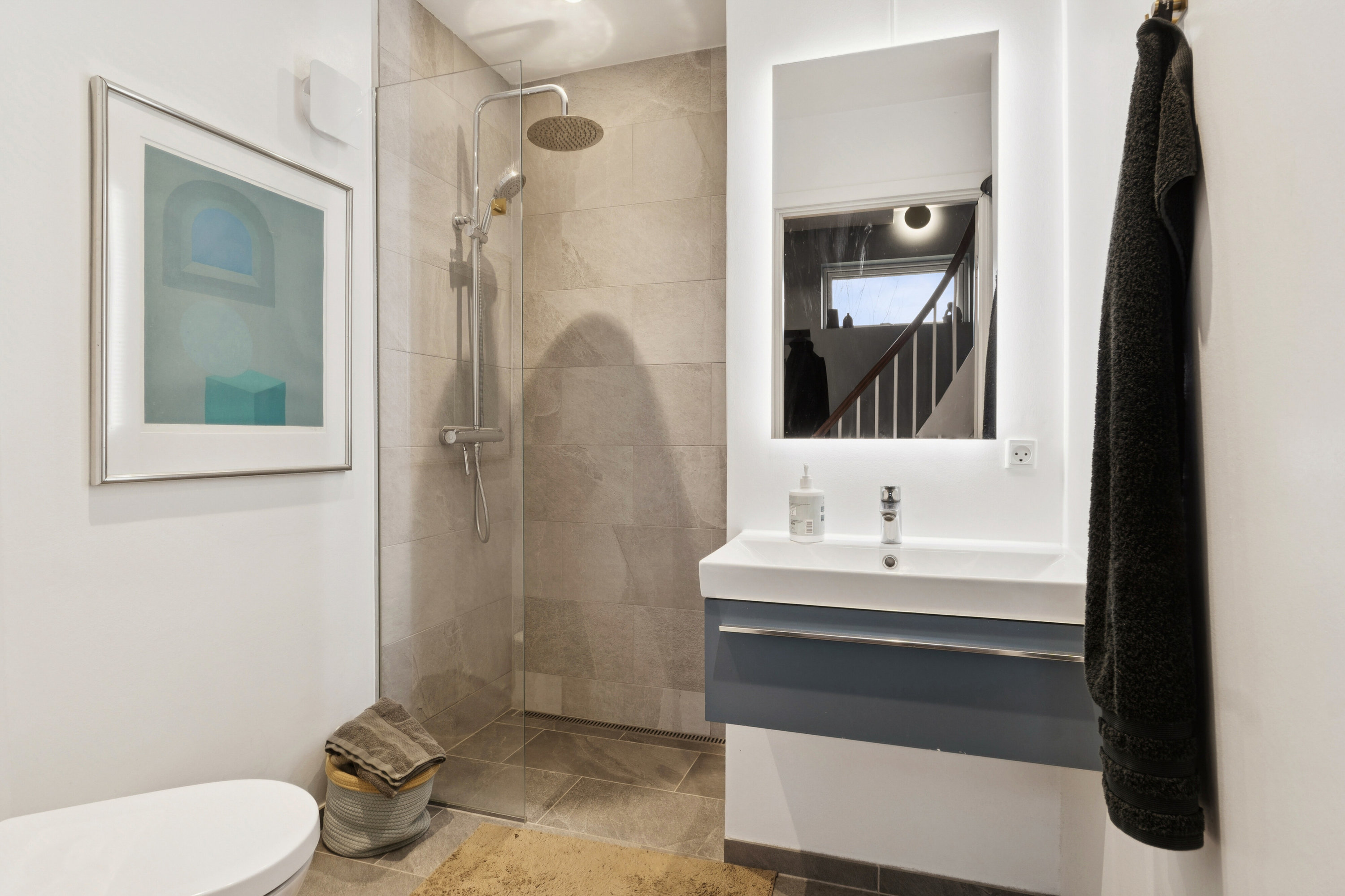 Fremhævet badeværelse billede i fuldskærmstilstand. Billede af Bjergagervej 27B, 2650 Hvidovre