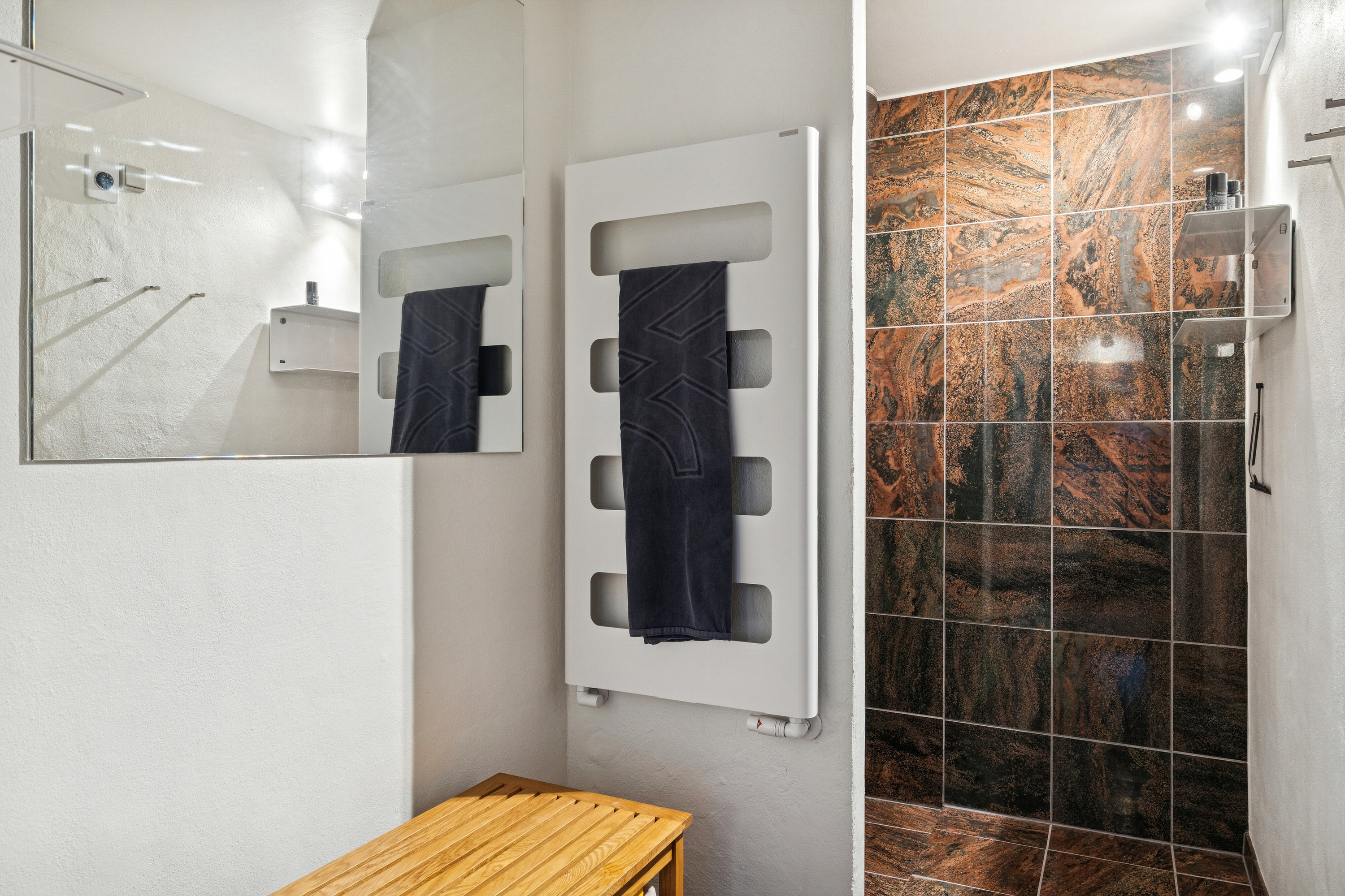 Fremhævet badeværelse billede i fuldskærmstilstand. Billede af Themstrupvej 17, 4690 Haslev