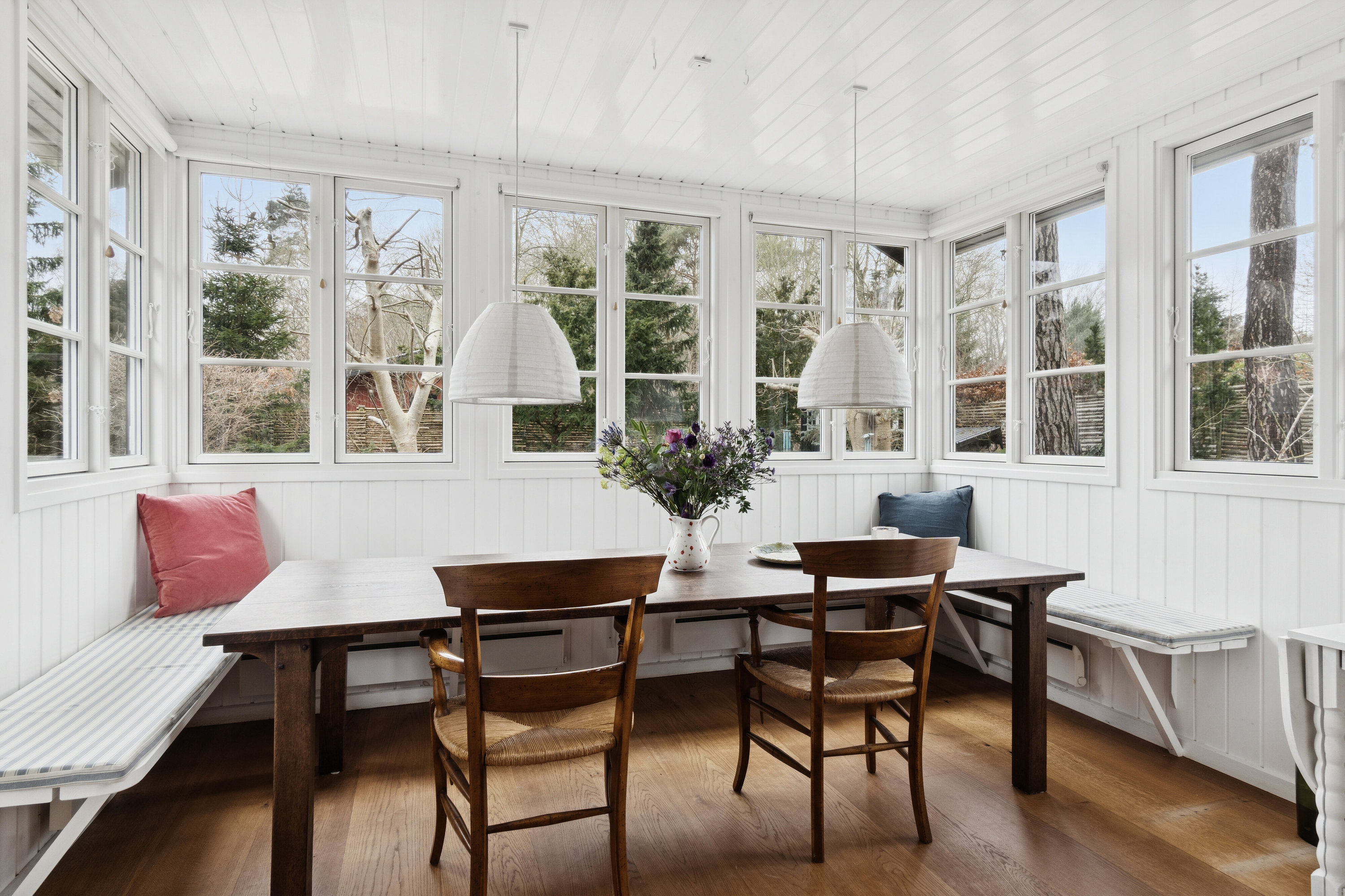 Fremhævet spisestue billede i fuldskærmstilstand. Billede af Snerleager 3, Ordrup, 4540 Fårevejle