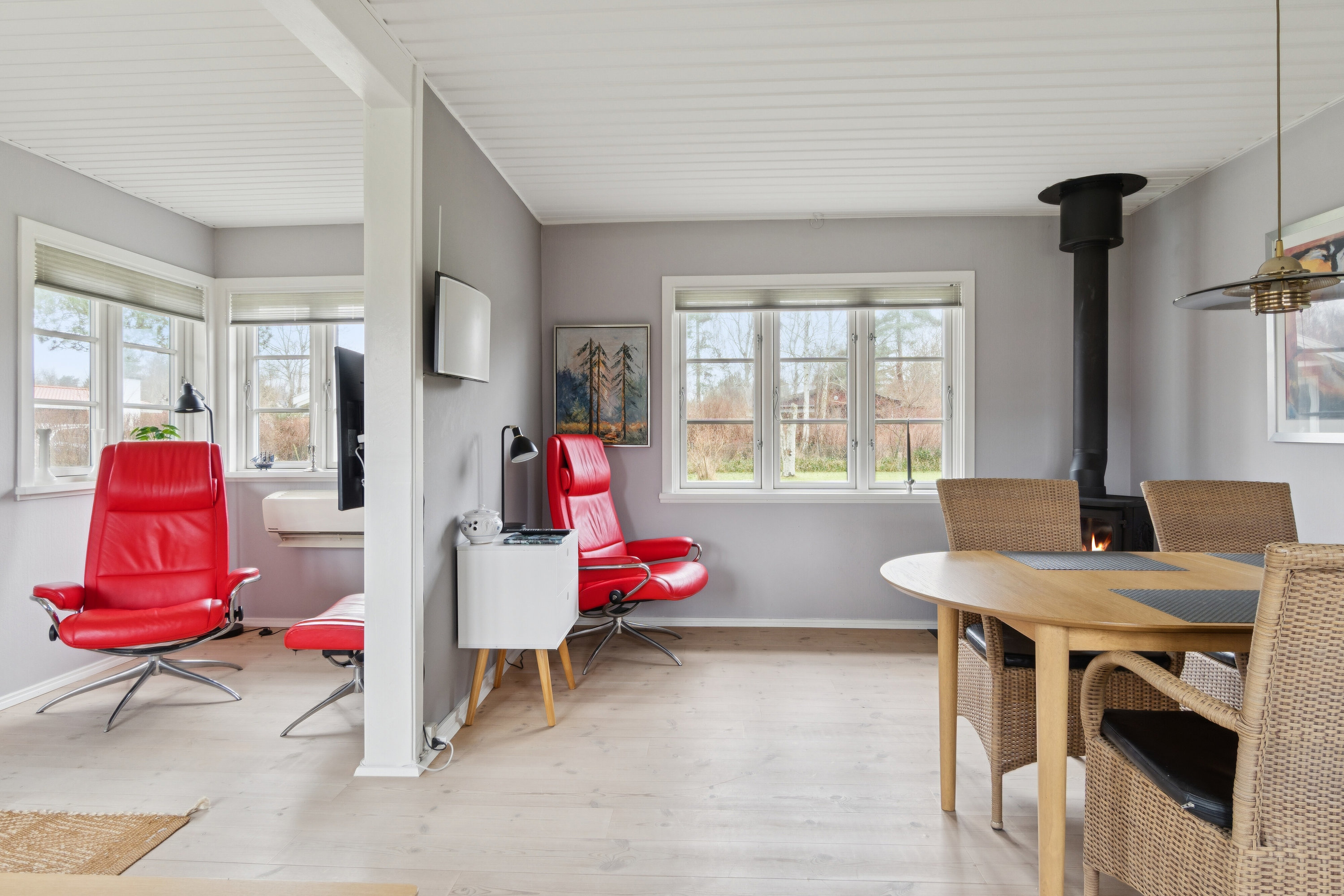 Fremhævet spisestue billede i fuldskærmstilstand. Billede af Svalevænget 4, 4400 Kalundborg