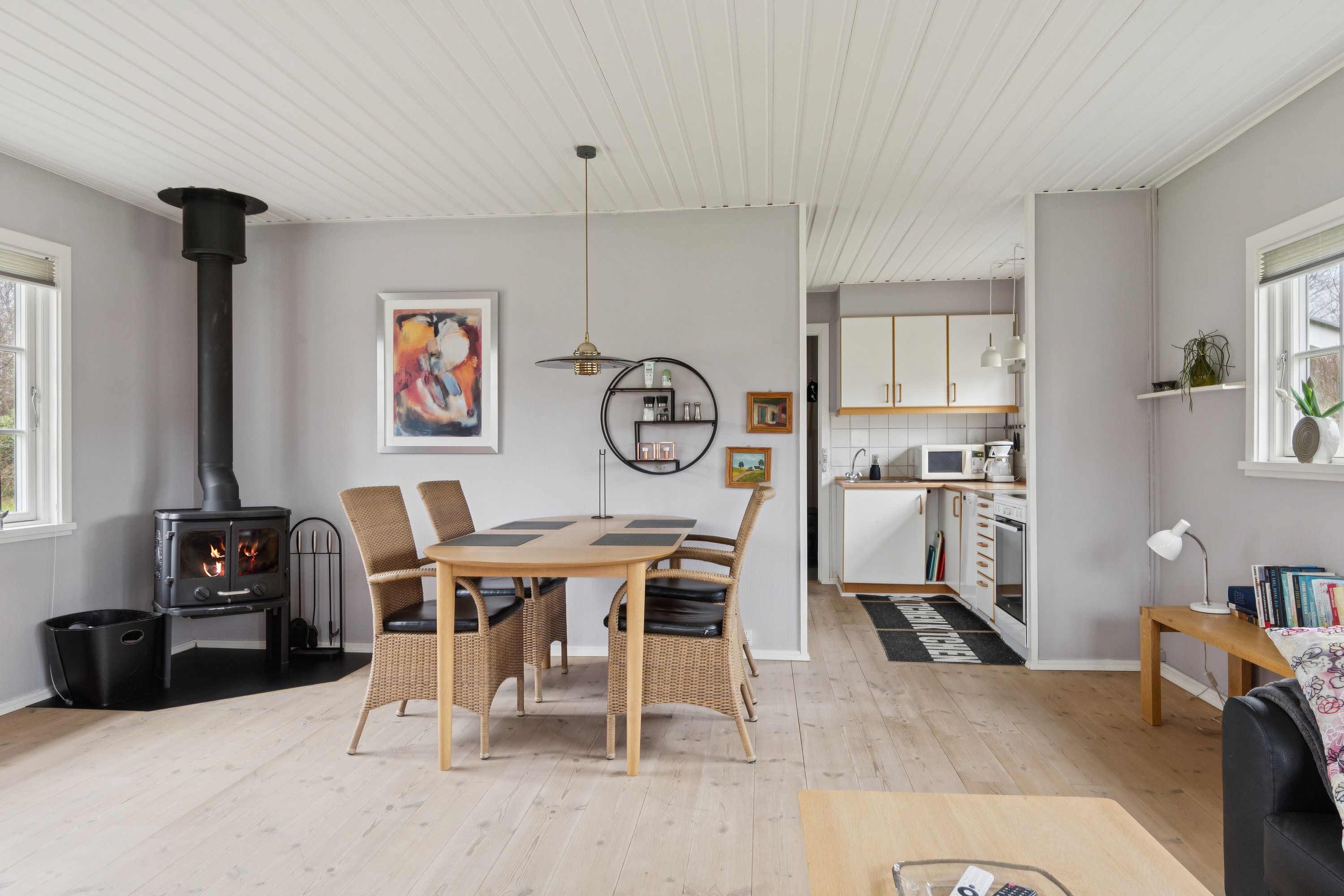 Fremhævet spisestue billede i fuldskærmstilstand. Billede af Svalevænget 4, 4400 Kalundborg