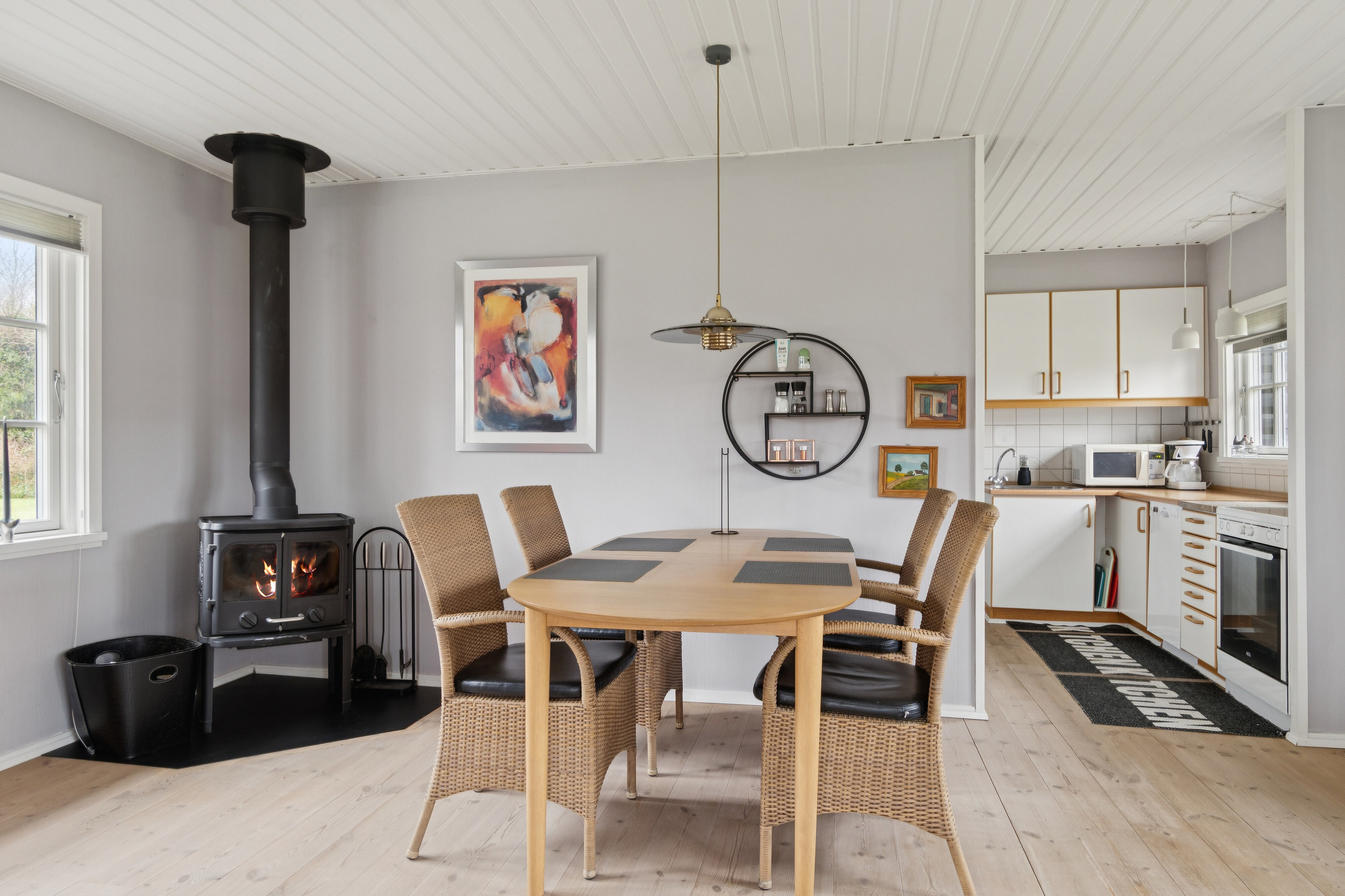 Fremhævet spisestue billede i fuldskærmstilstand. Billede af Svalevænget 4, 4400 Kalundborg