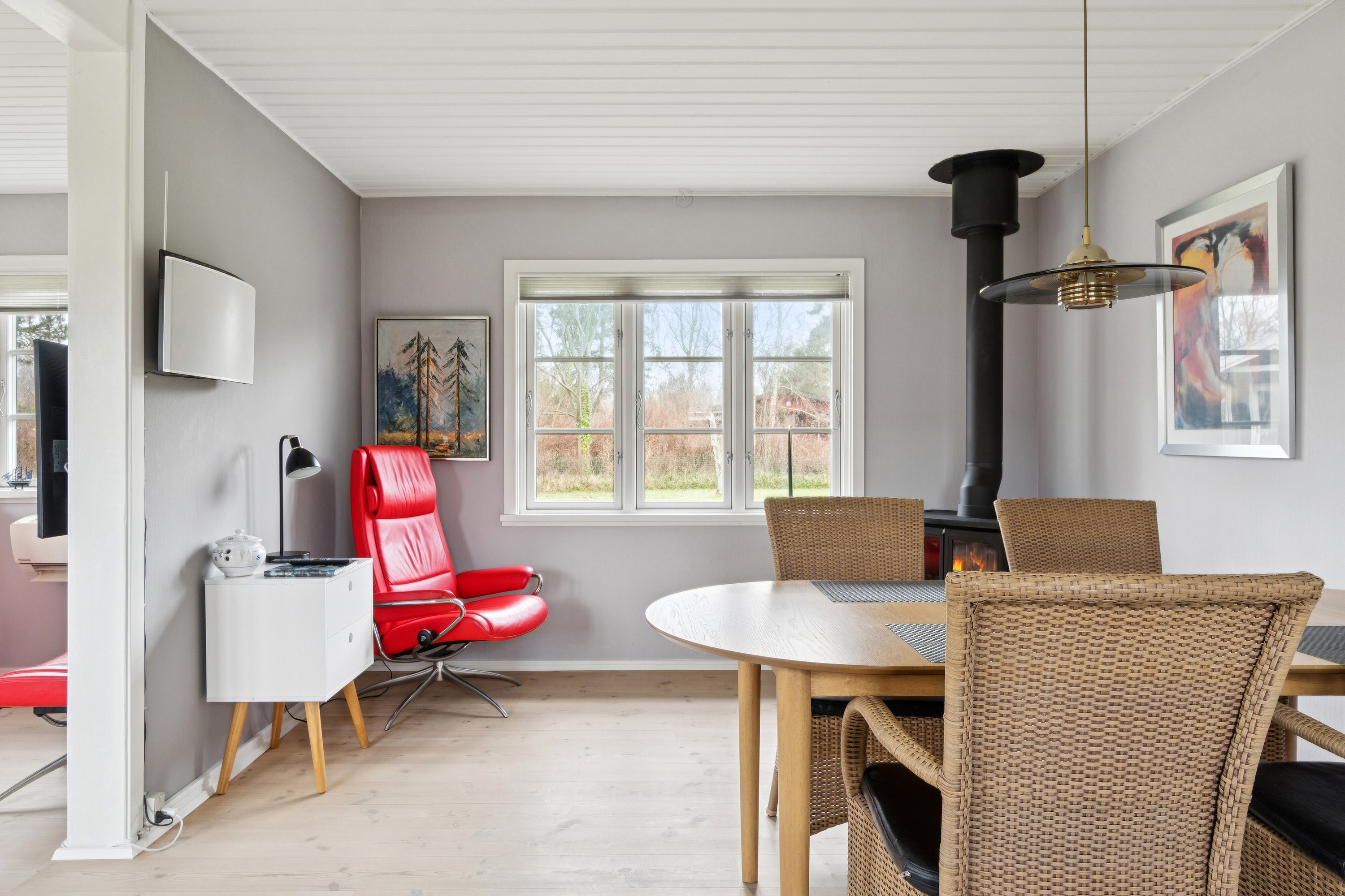 Fremhævet spisestue billede i fuldskærmstilstand. Billede af Svalevænget 4, 4400 Kalundborg