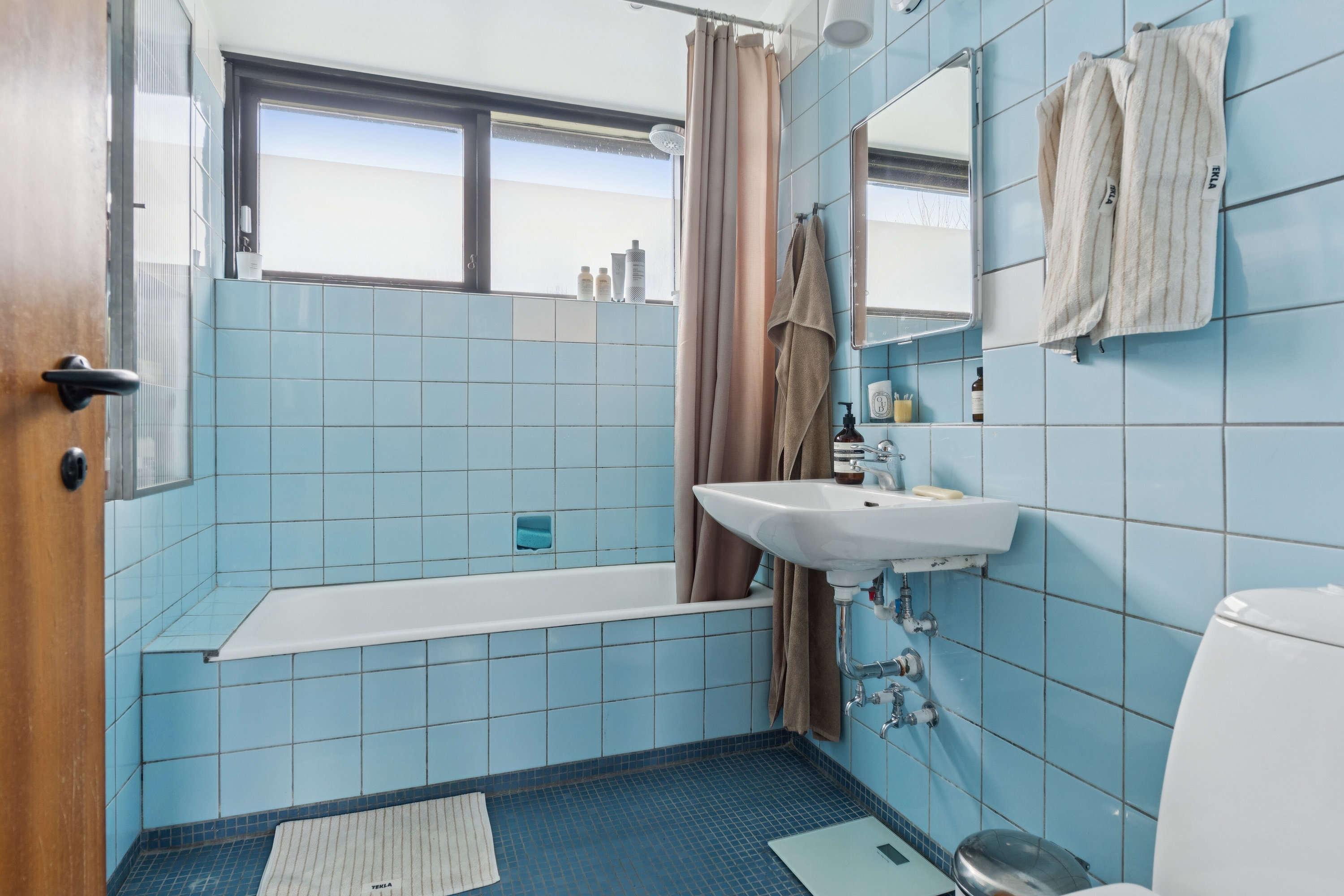 Fremhævet badeværelse billede i fuldskærmstilstand. Billede af Hvidegårdsparken 85, 2800 Kongens Lyngby