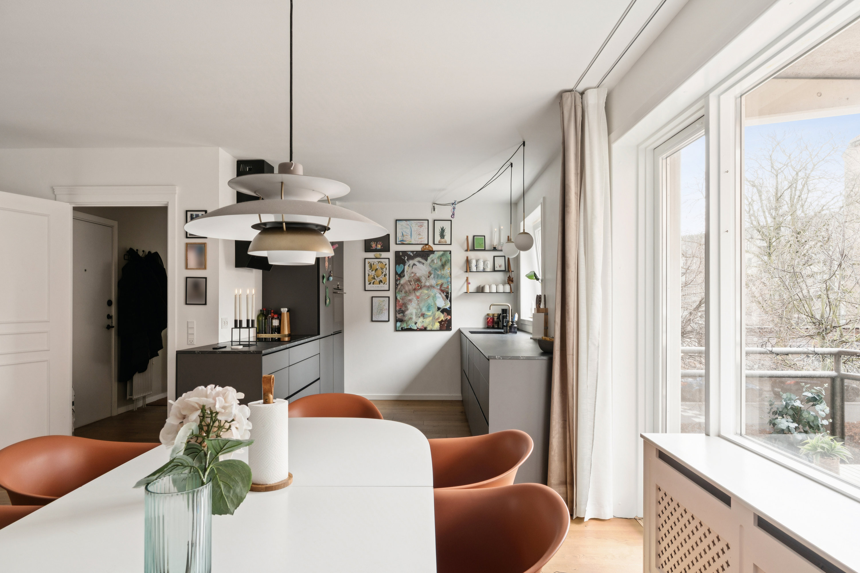 Fremhævet stue billede i fuldskærmstilstand. Billede af Randersgade 9, 1. tv., 2100 København Ø