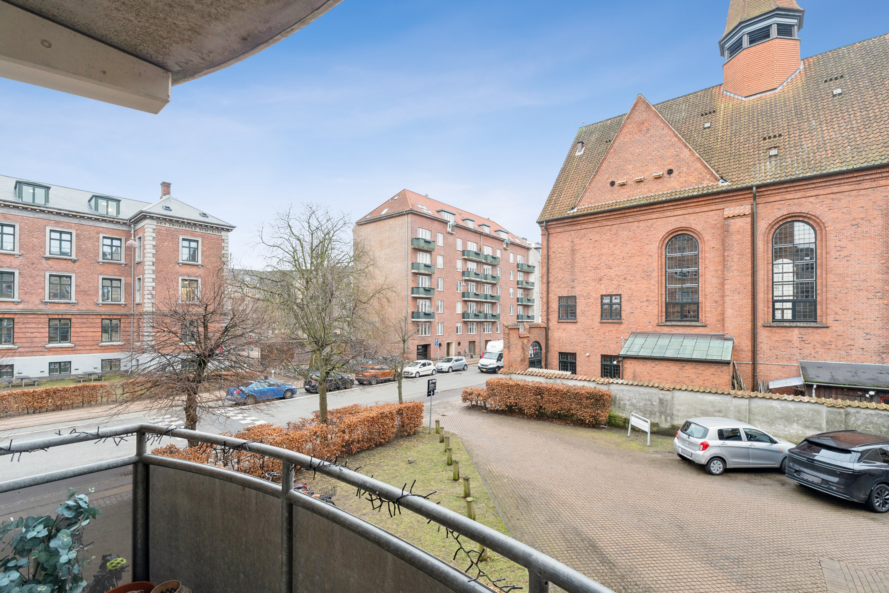 Fremhævet andet billede i fuldskærmstilstand. Billede af Randersgade 9, 1. tv., 2100 København Ø