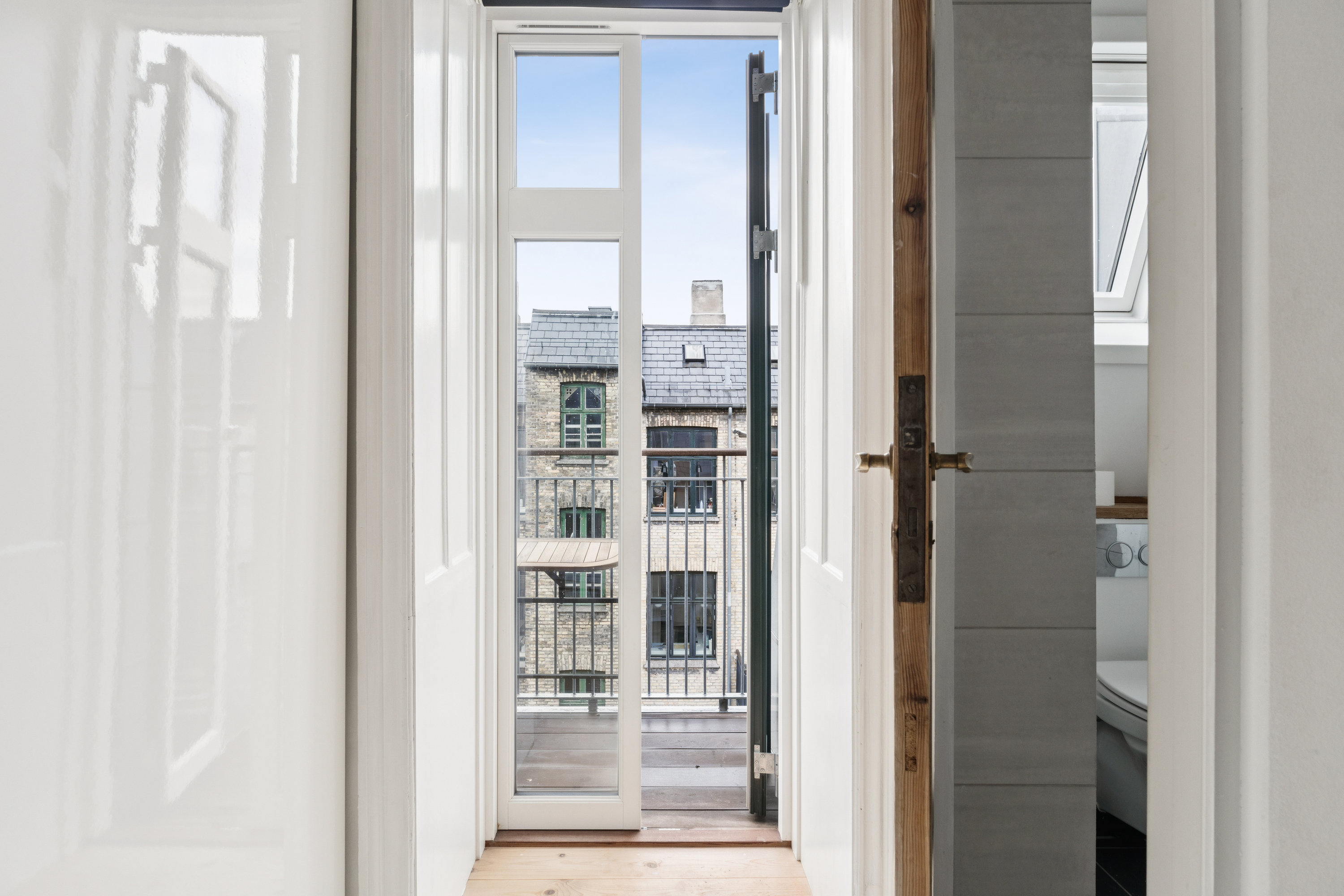 Fremhævet gang billede i fuldskærmstilstand. Billede af Marstalsgade 28, 5. tv., 2100 København Ø