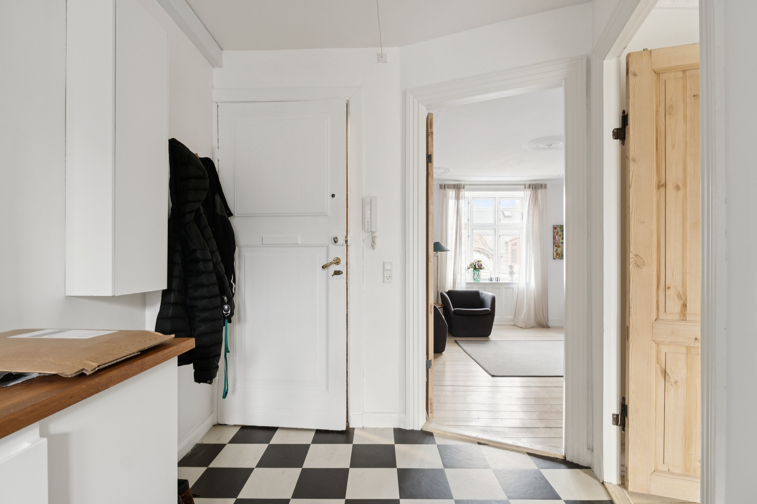 Fremhævet gang billede i fuldskærmstilstand. Billede af Marstalsgade 28, 5. tv., 2100 København Ø