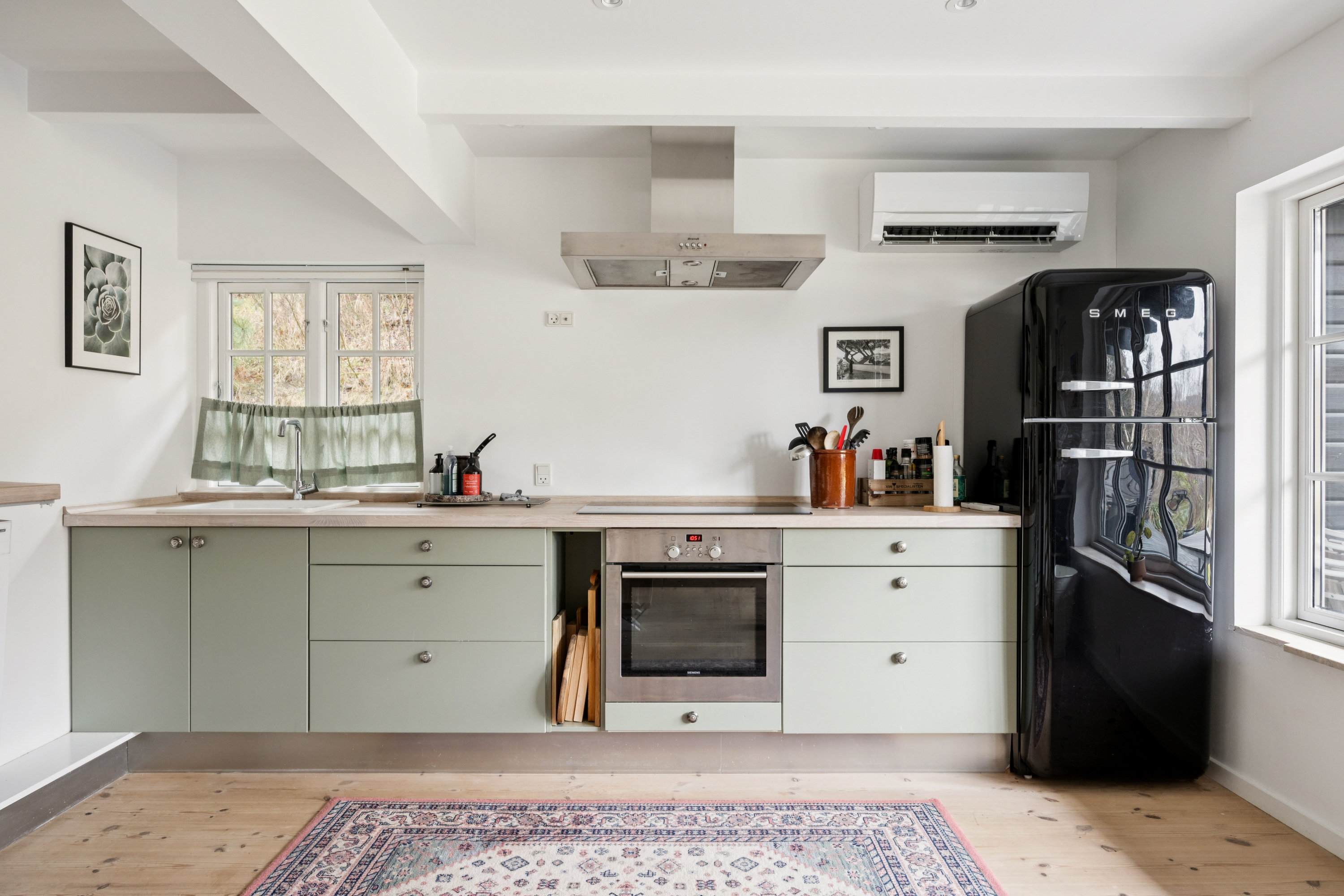 Fremhævet køkken billede i fuldskærmstilstand. Billede af Fyrreslugten 24, Dråby, 8400 Ebeltoft