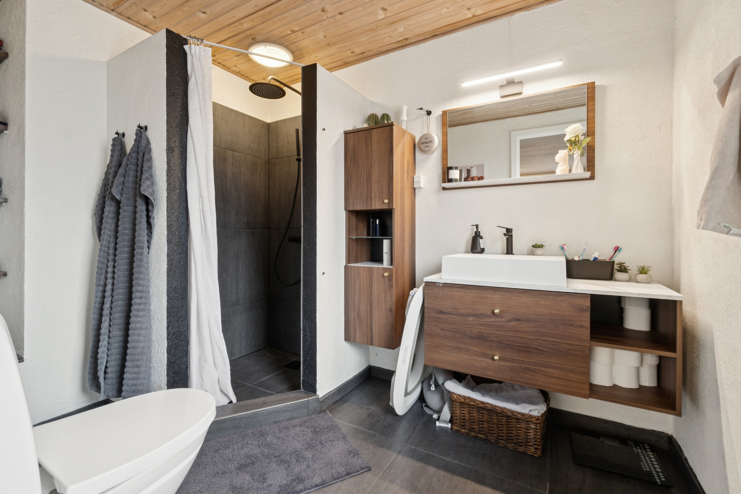 Fremhævet badeværelse billede i fuldskærmstilstand. Billede af Bredgade 228, 7760 Hurup Thy