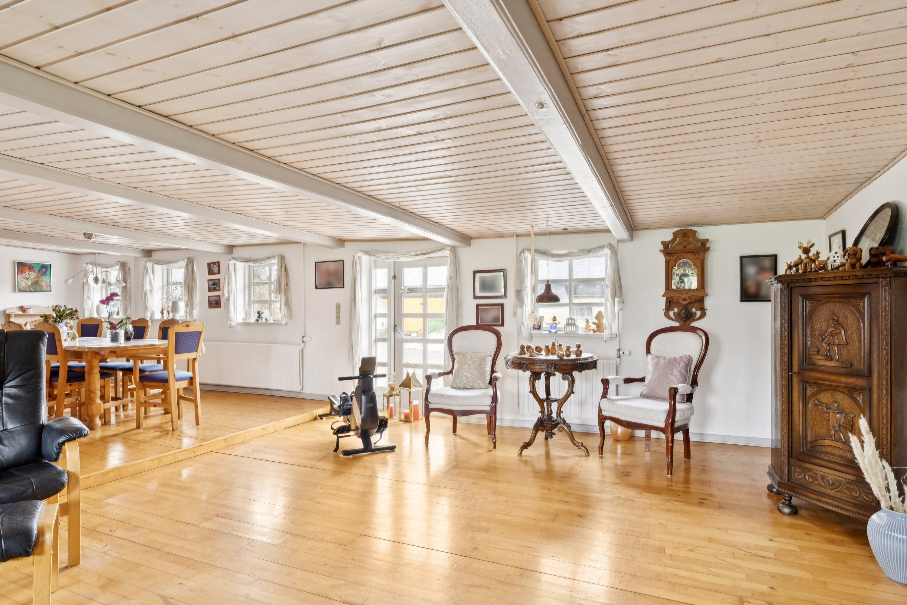 Fremhævet stue billede i fuldskærmstilstand. Billede af Annexvej 8, Voldby, 8500 Grenaa